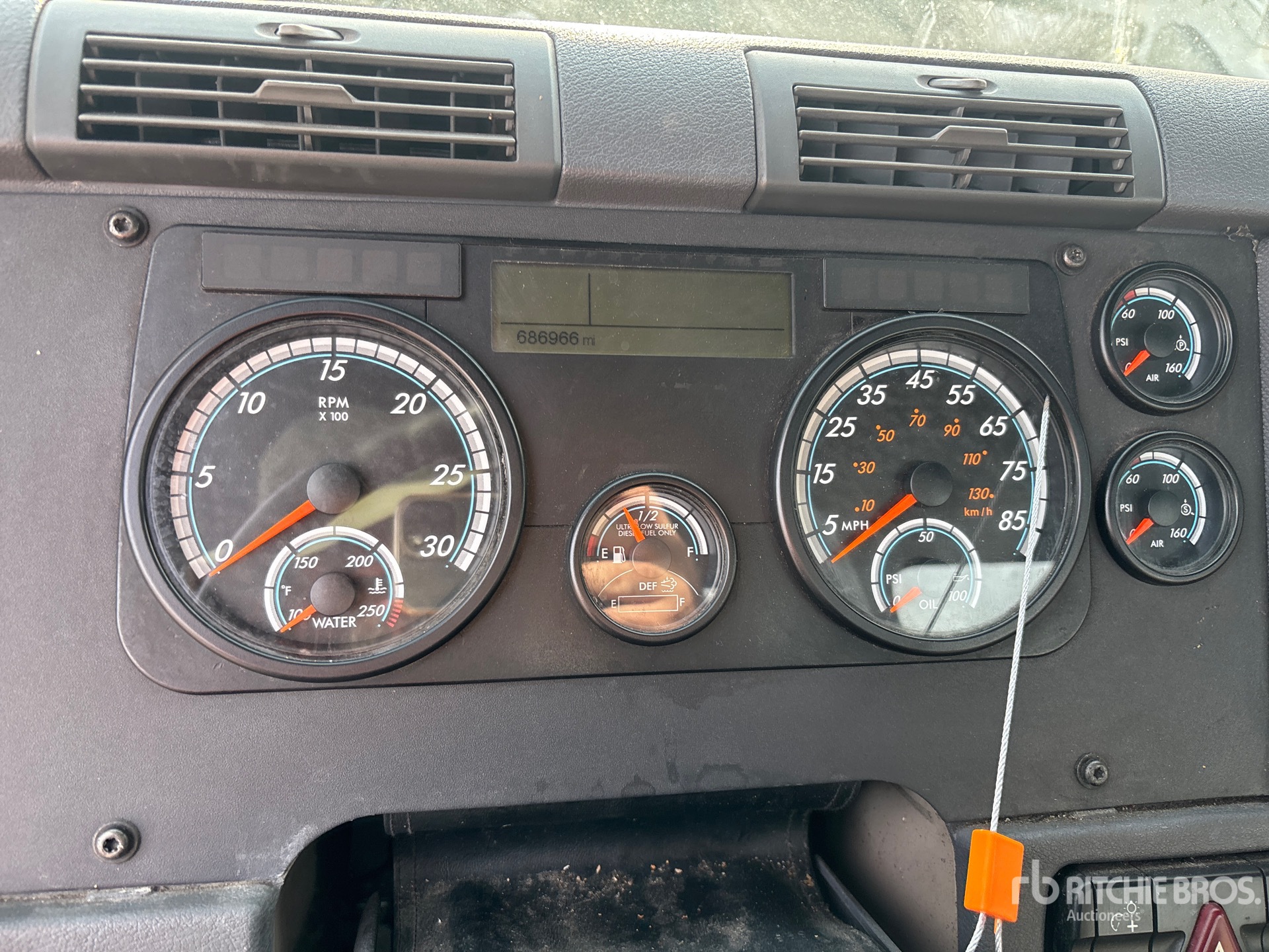 2018 Freightliner CASCADIA 125