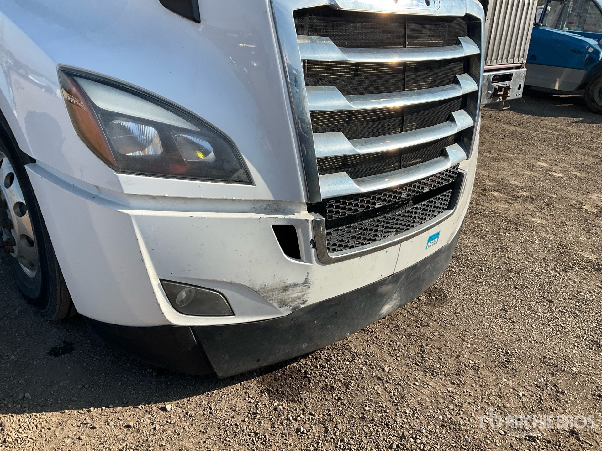 2020 Freightliner CASCADIA 126