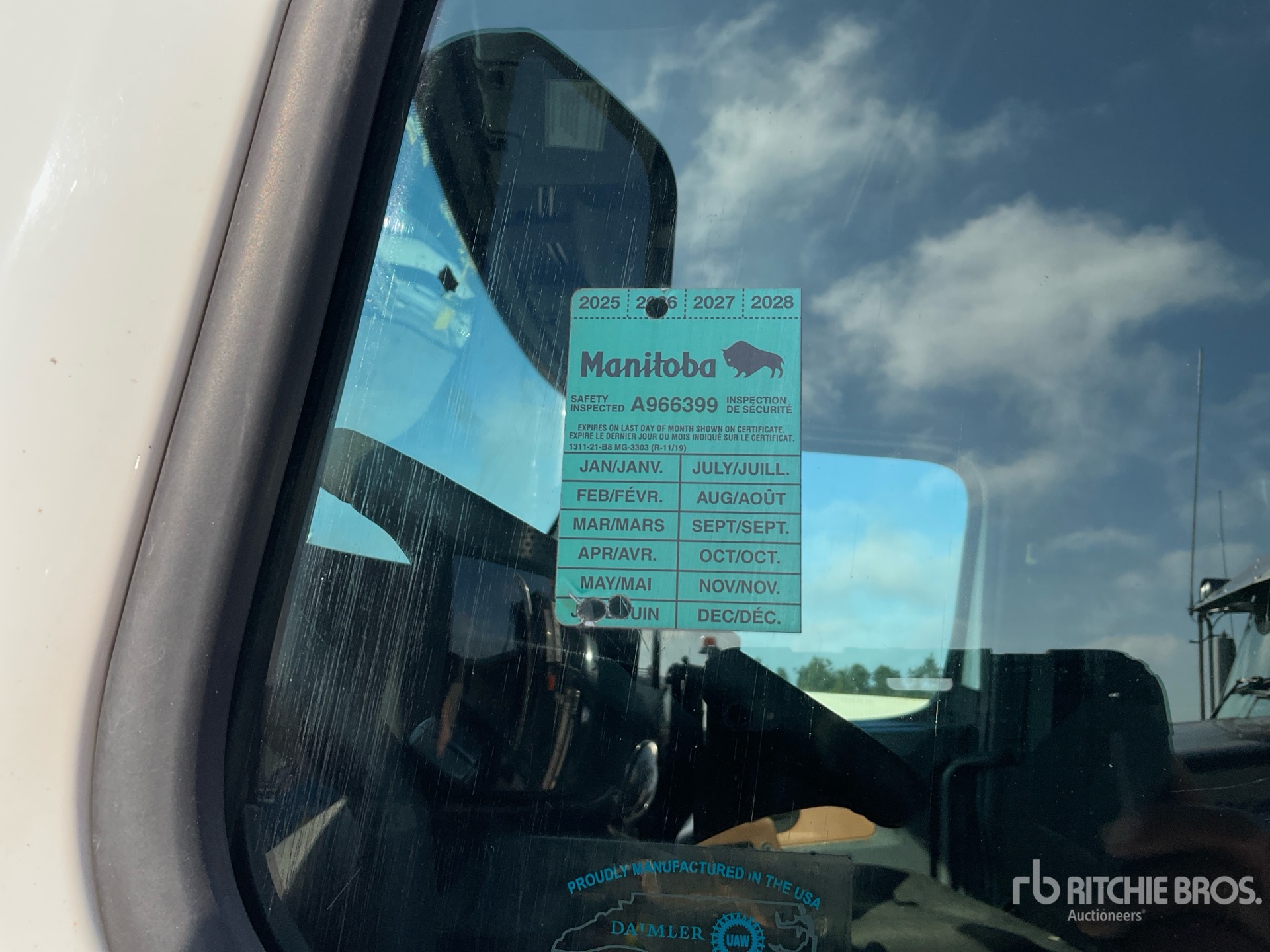 2020 Freightliner CASCADIA 126
