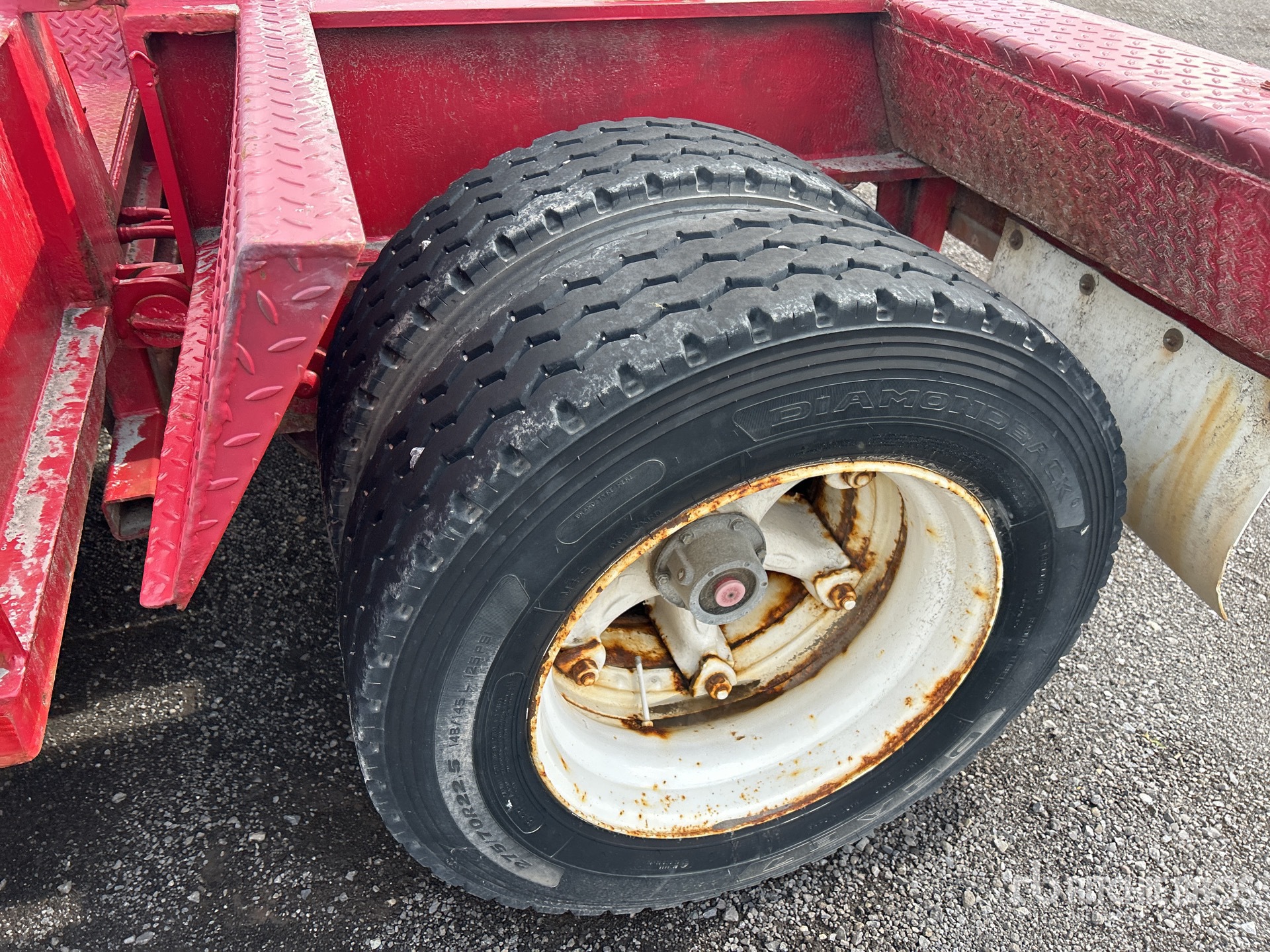 1997 J C Trailers Quad/A Removable Gooseneck