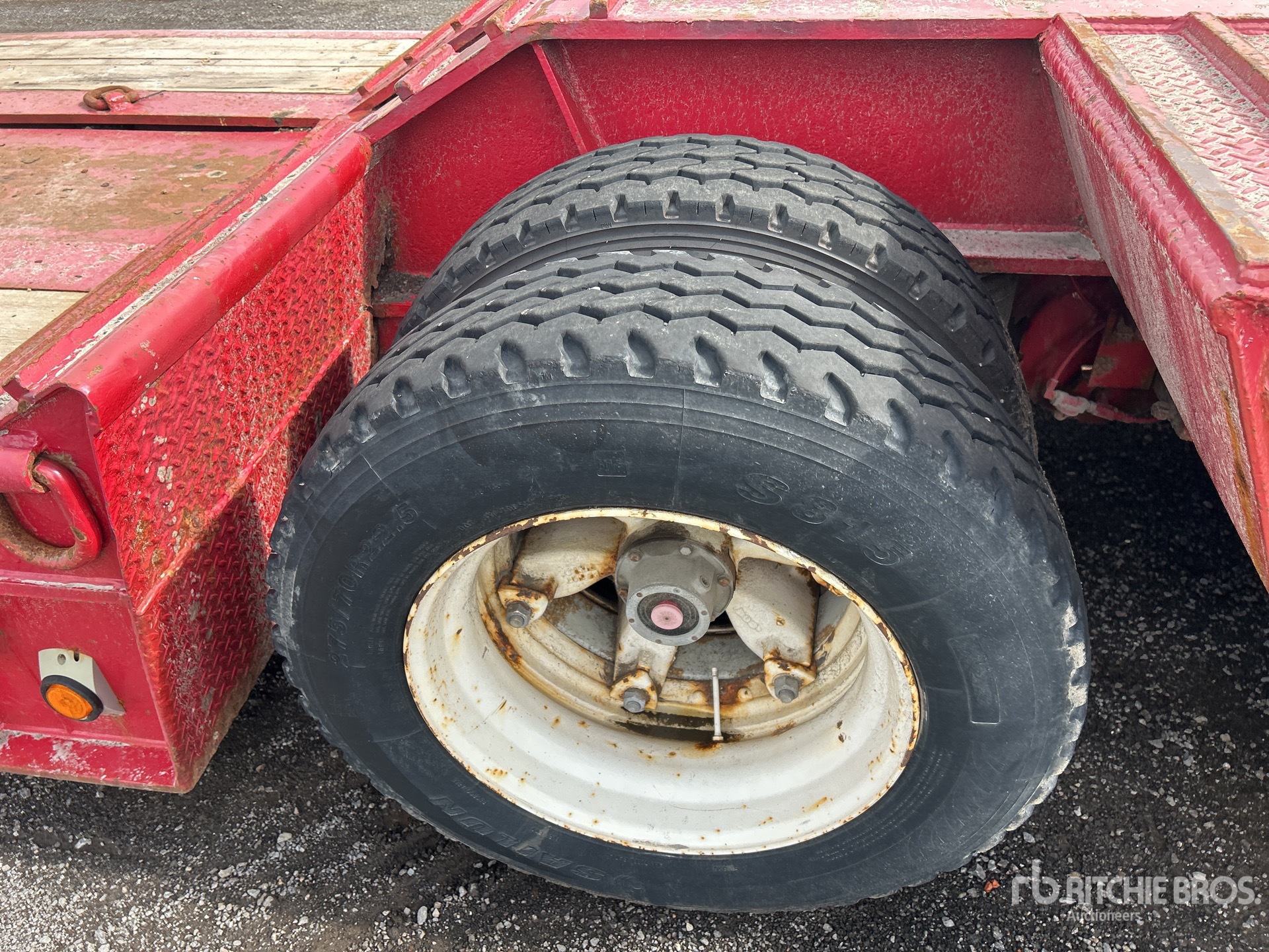 1997 J C Trailers Quad/A Removable Gooseneck