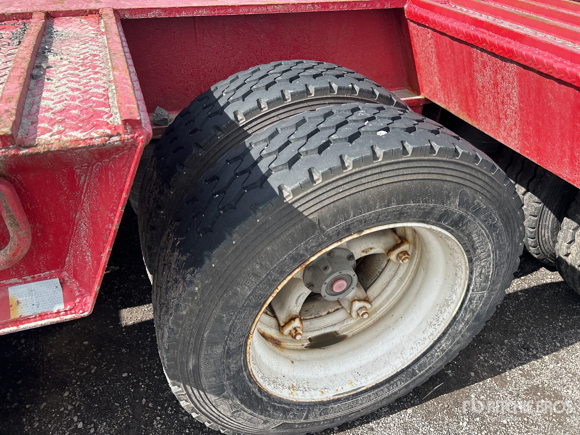 1997 J C Trailers Quad/A Removable Gooseneck