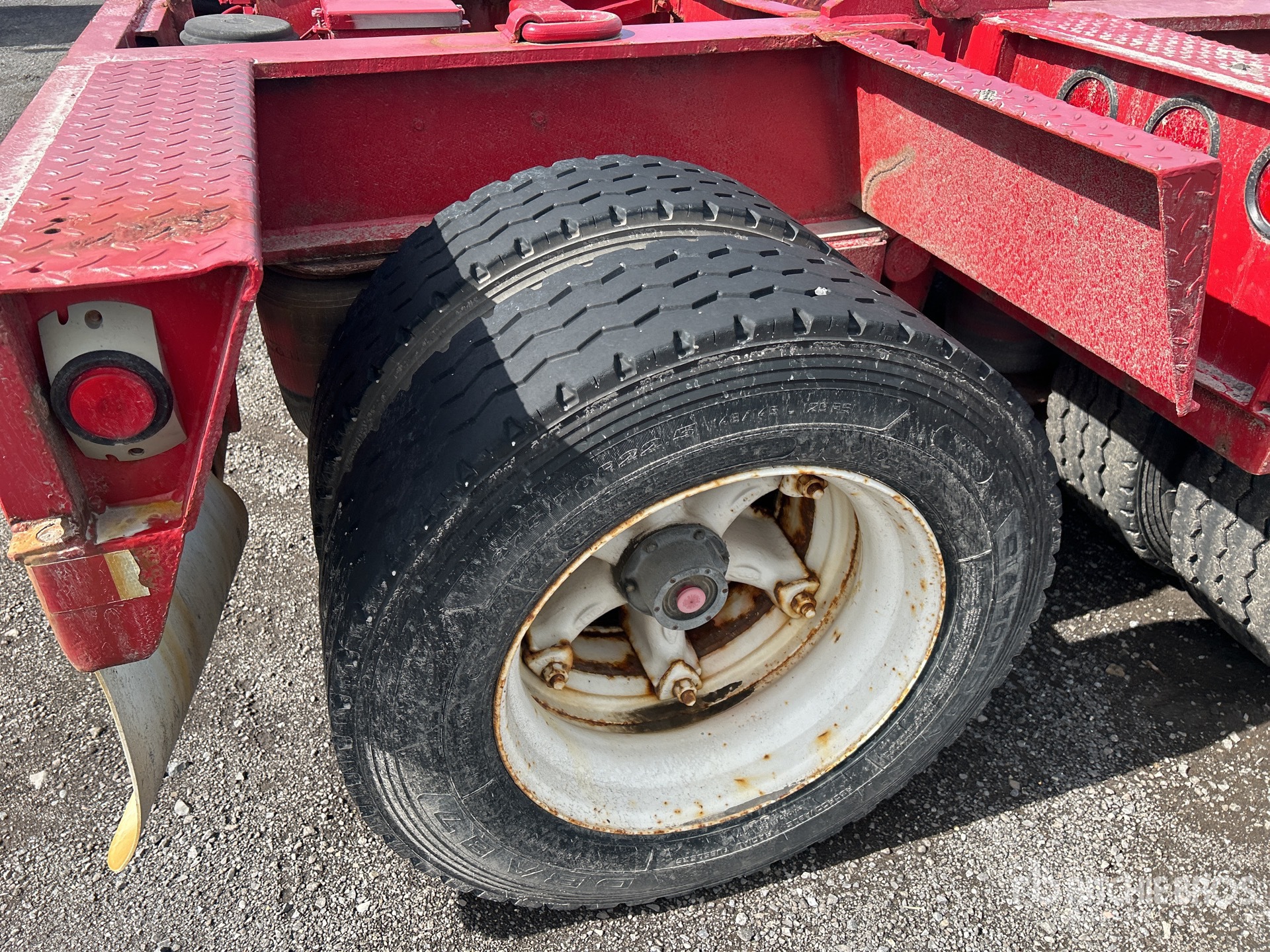 1997 J C Trailers Quad/A Removable Gooseneck