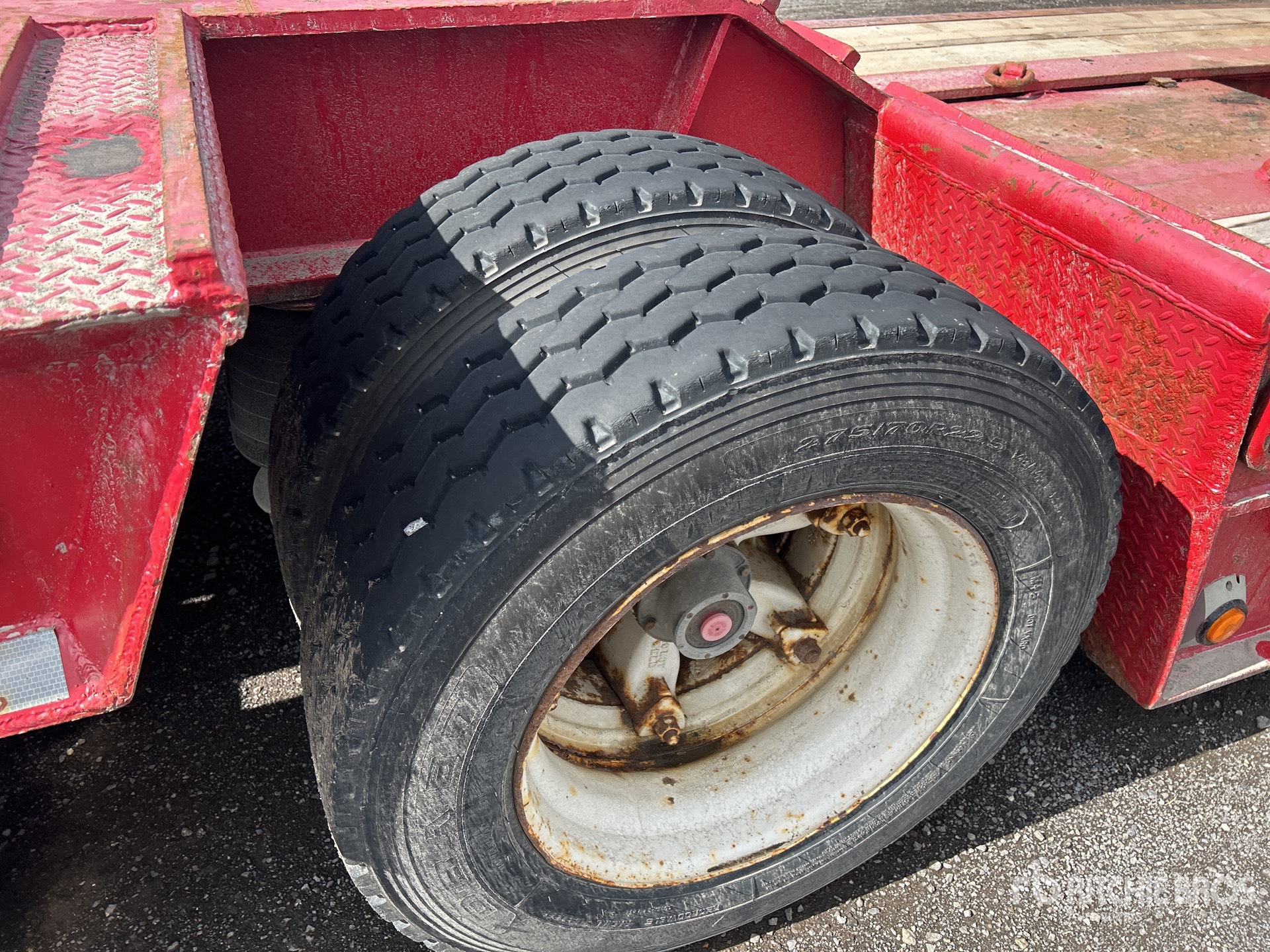 1997 J C Trailers Quad/A Removable Gooseneck