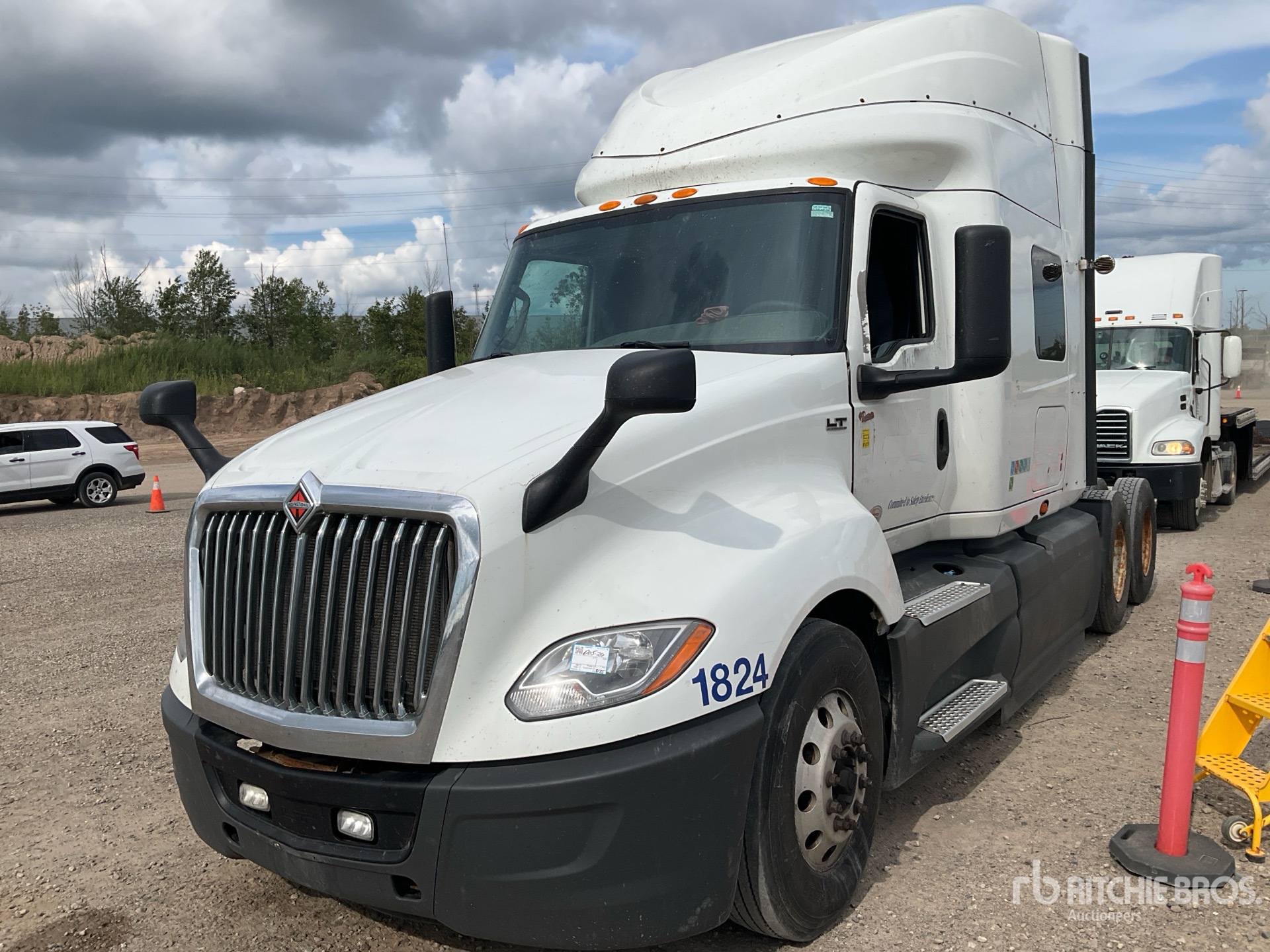 2018 International LT625