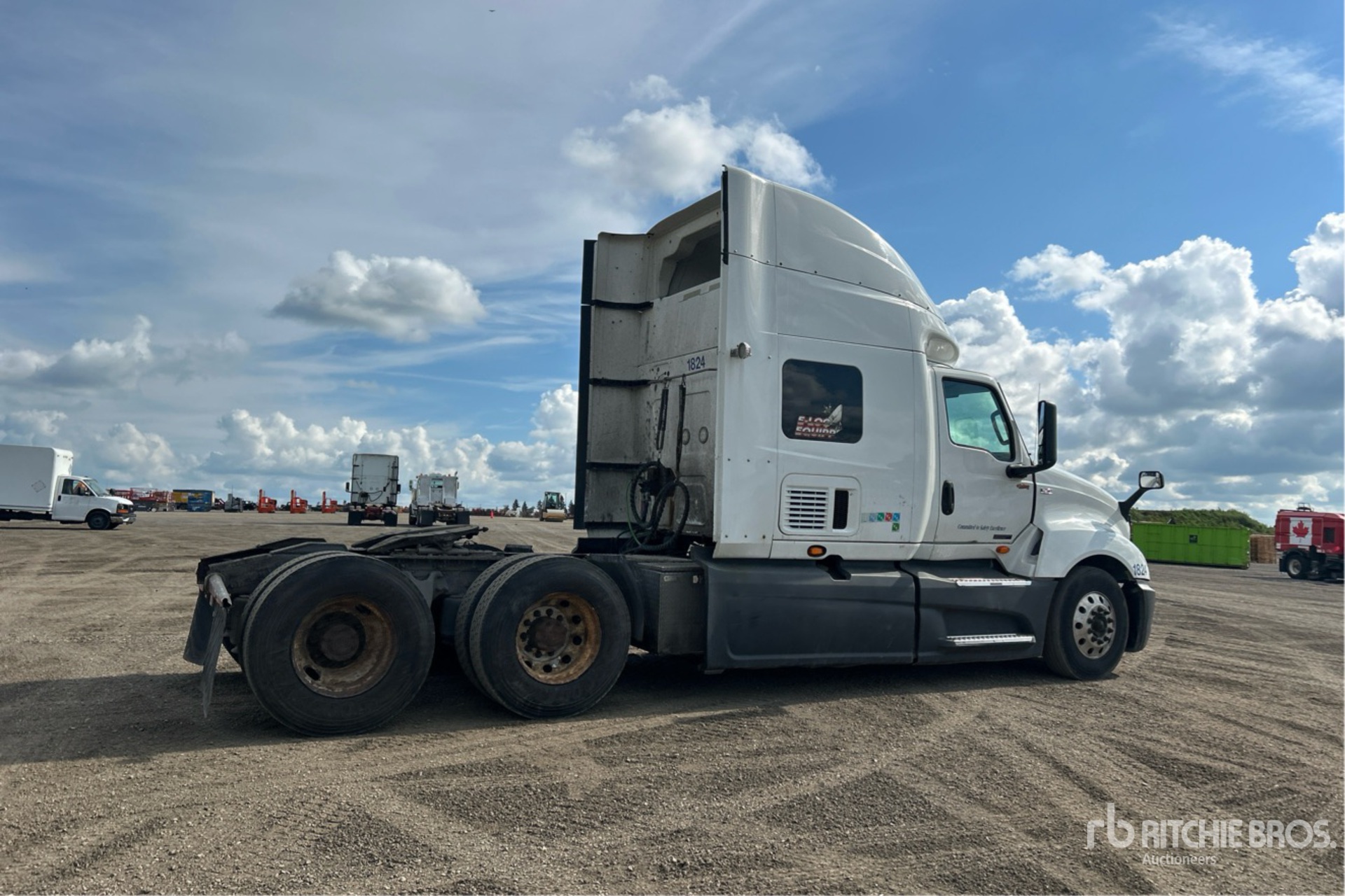 2018 International LT625