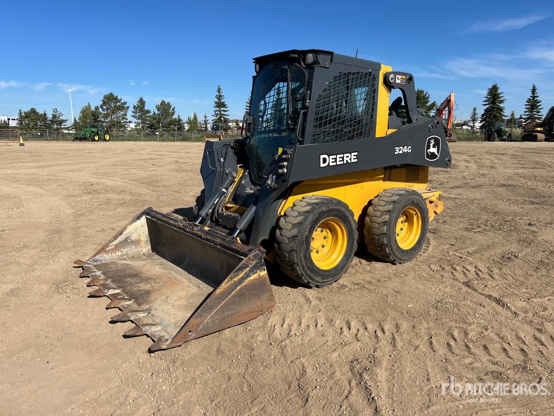Photo of 2023 John Deere 324G
