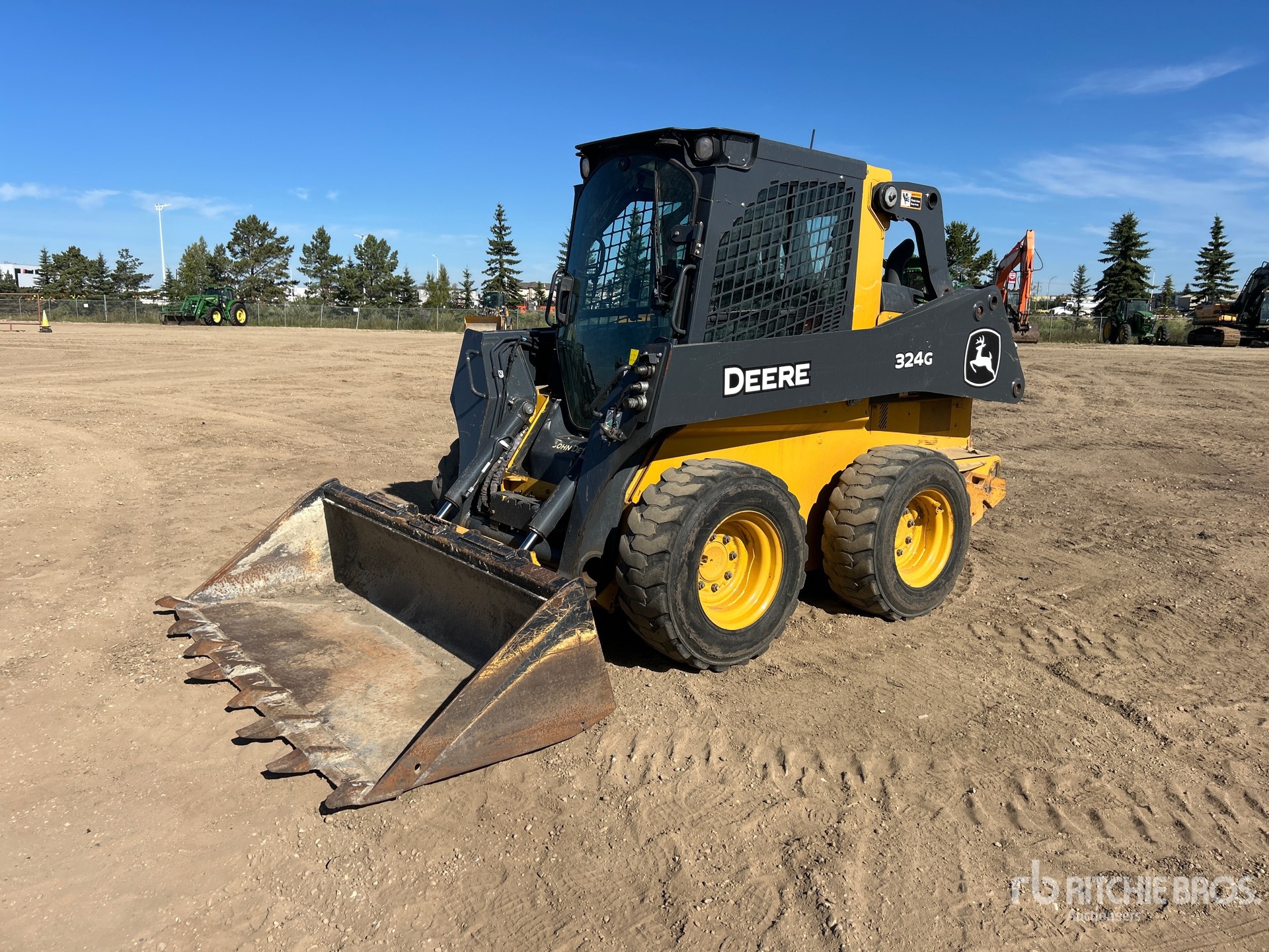 2023 John Deere 324G