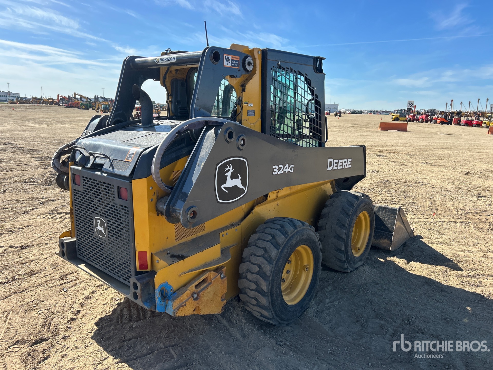 2023 John Deere 324G