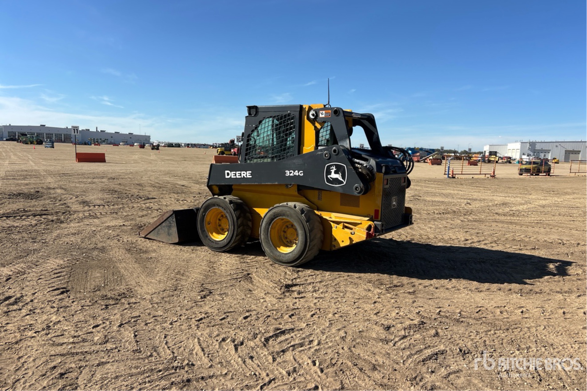 2023 John Deere 324G