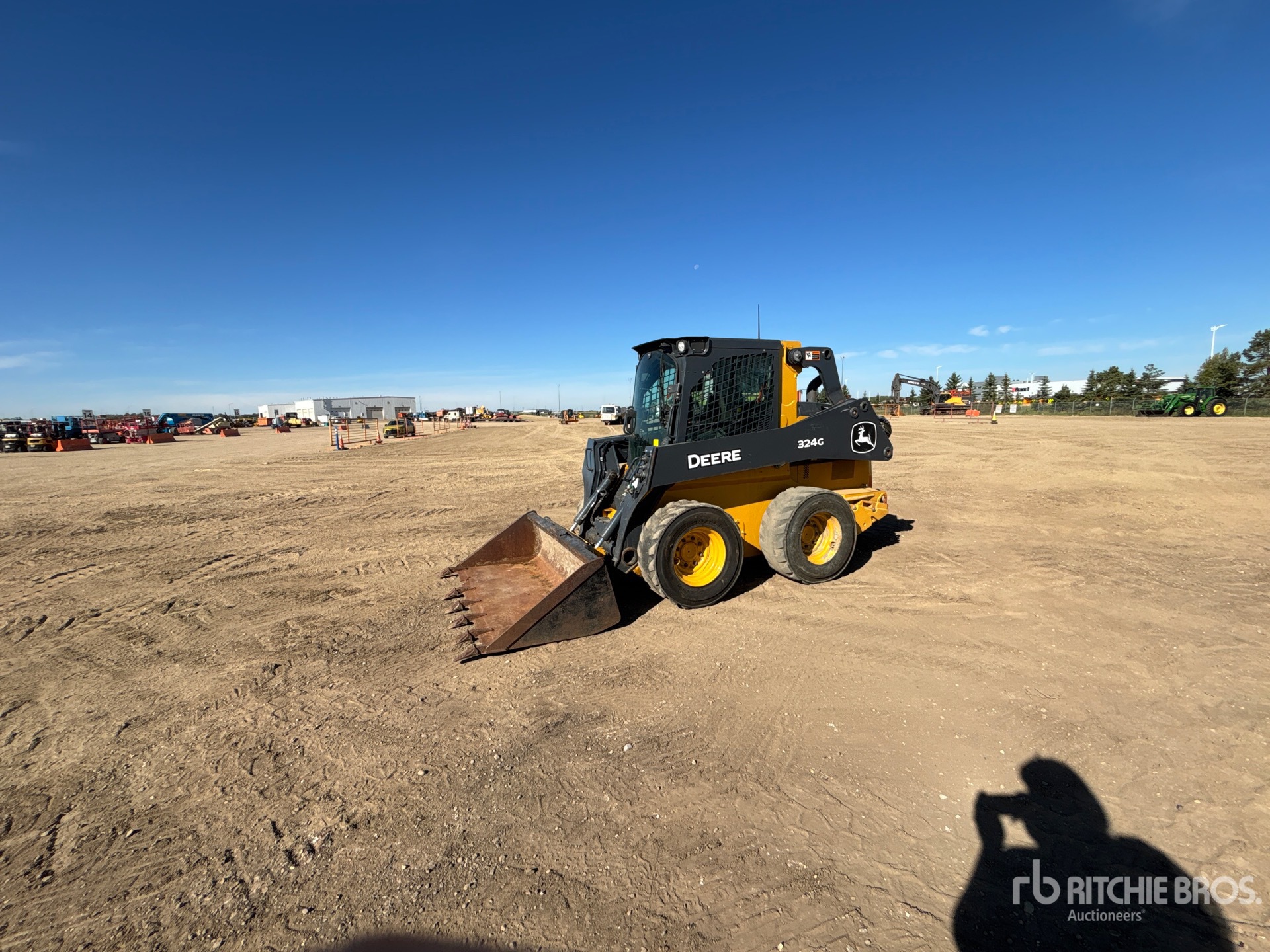 2023 John Deere 324G