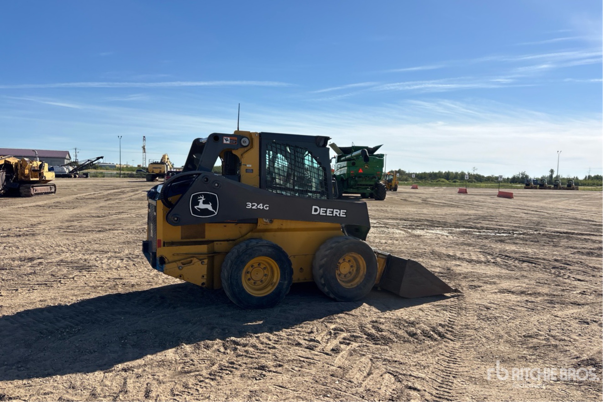 2023 John Deere 324G