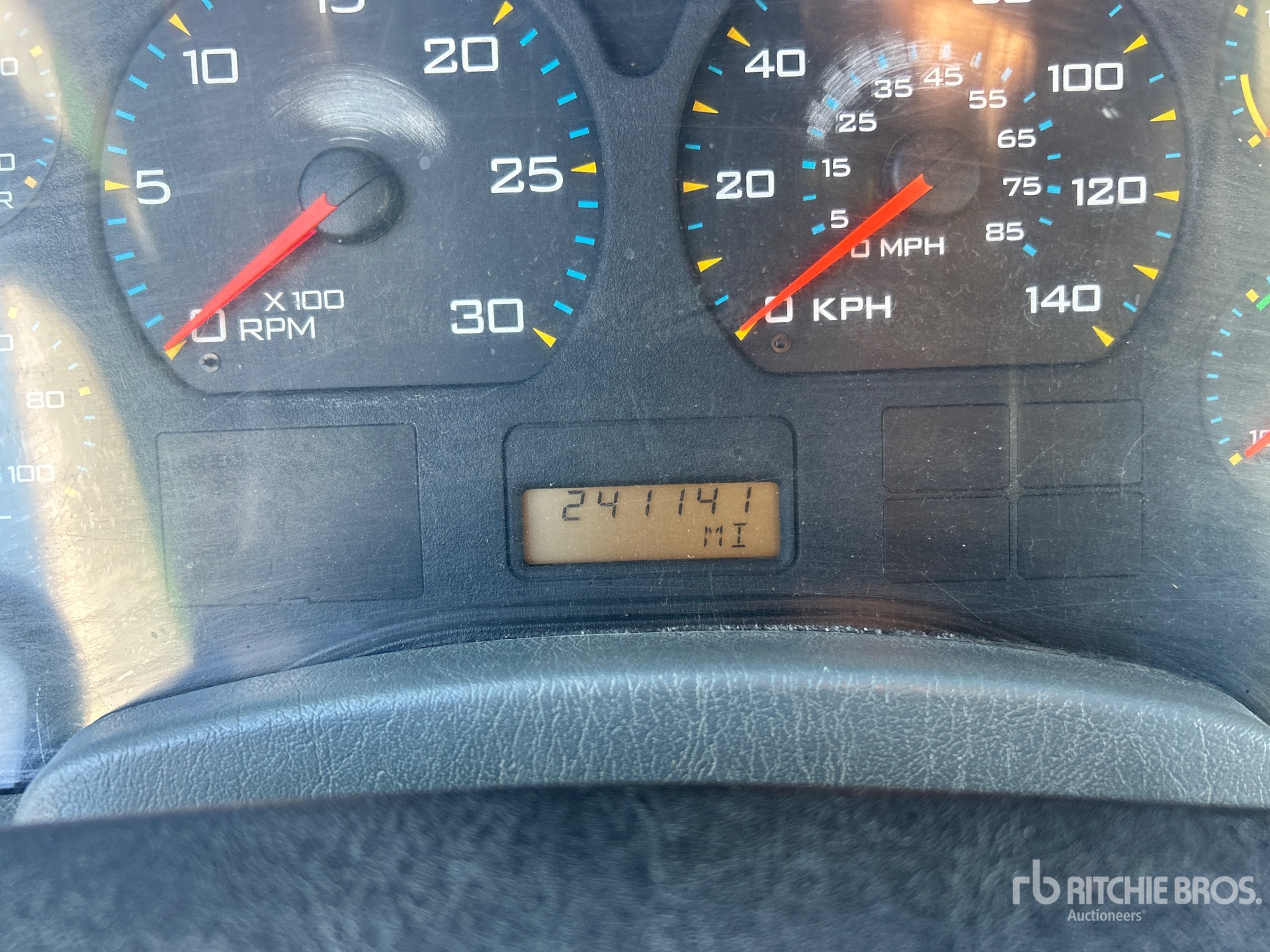 2002 International MA025