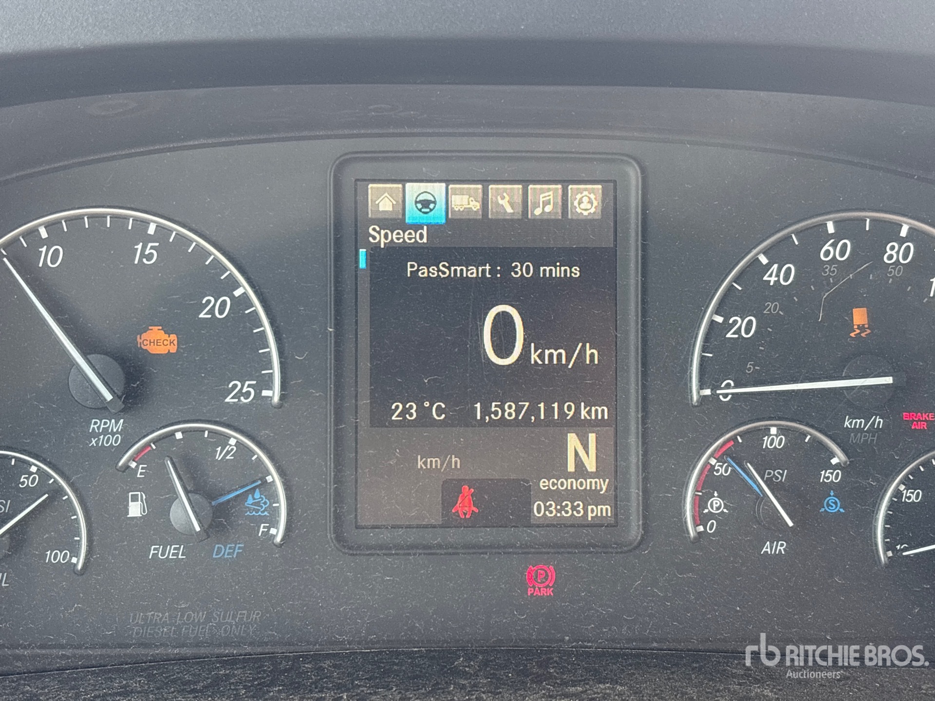 2020 Freightliner CASCADIA 126