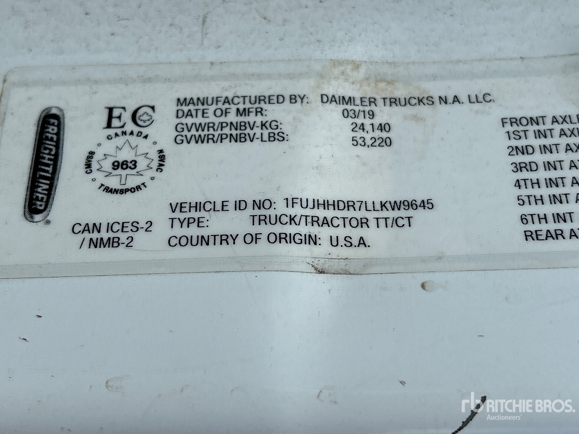 2020 Freightliner CASCADIA 126