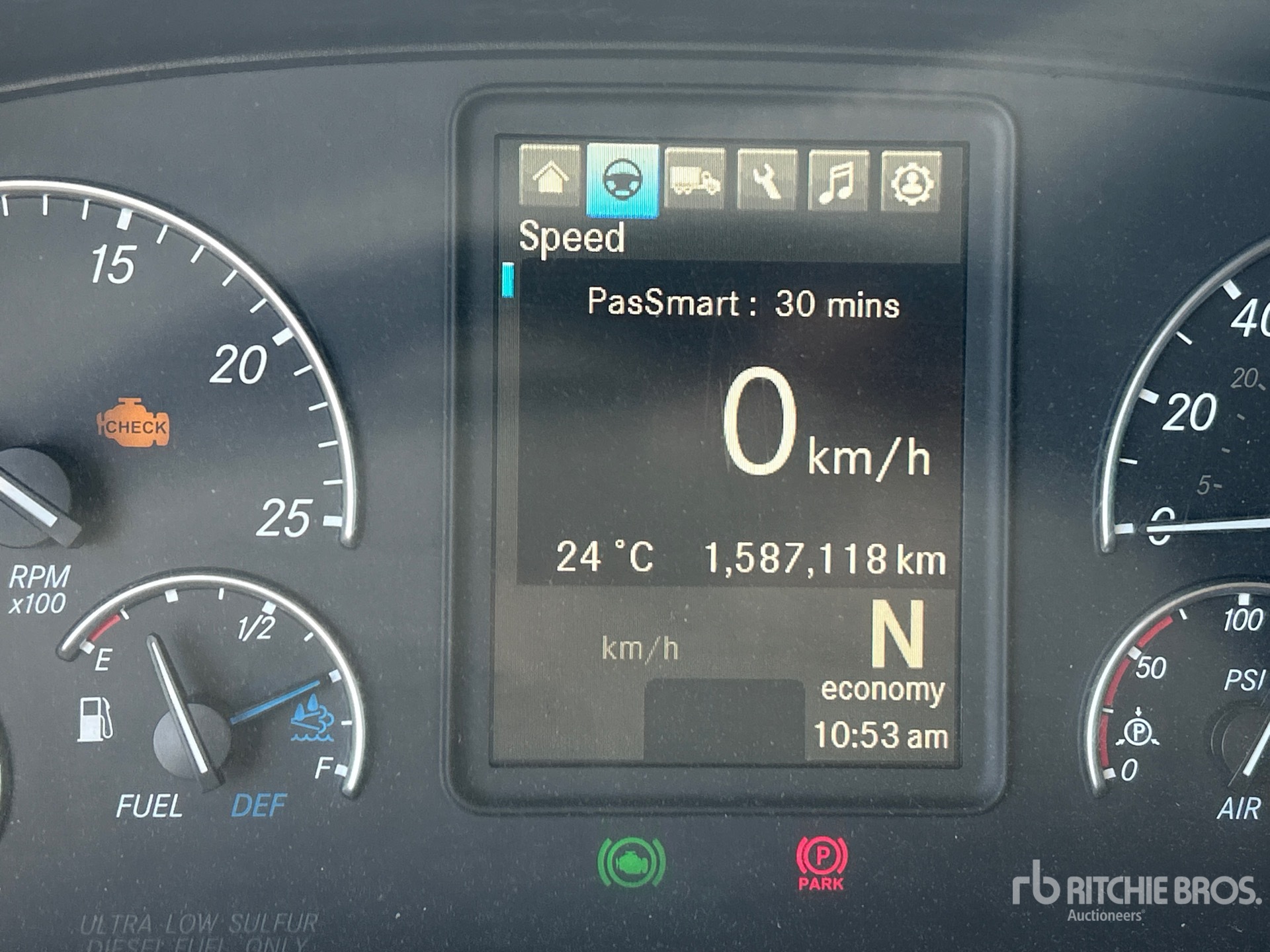 2020 Freightliner CASCADIA 126