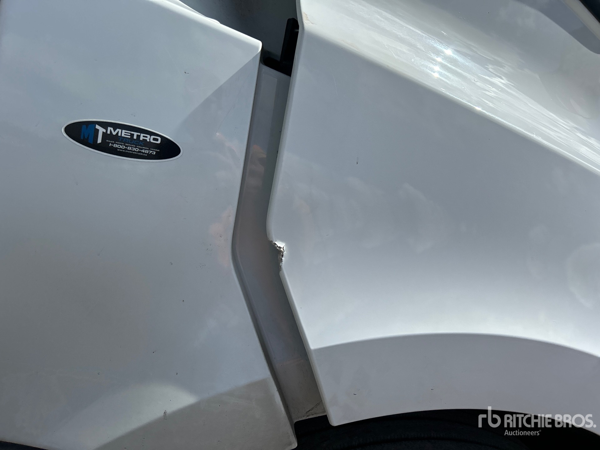 2020 Freightliner CASCADIA 126