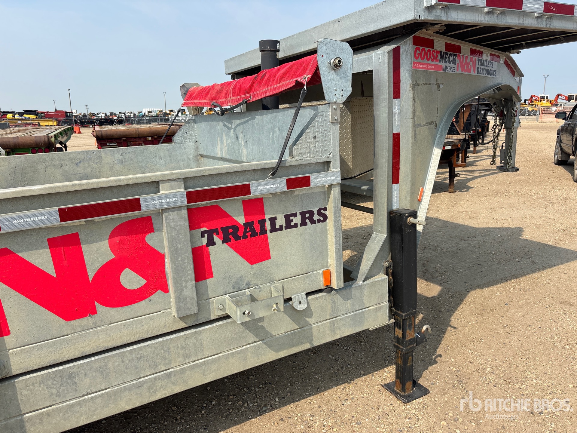 2021 N & N 18 FT TRI/A ALUMINUM GOOSENECK