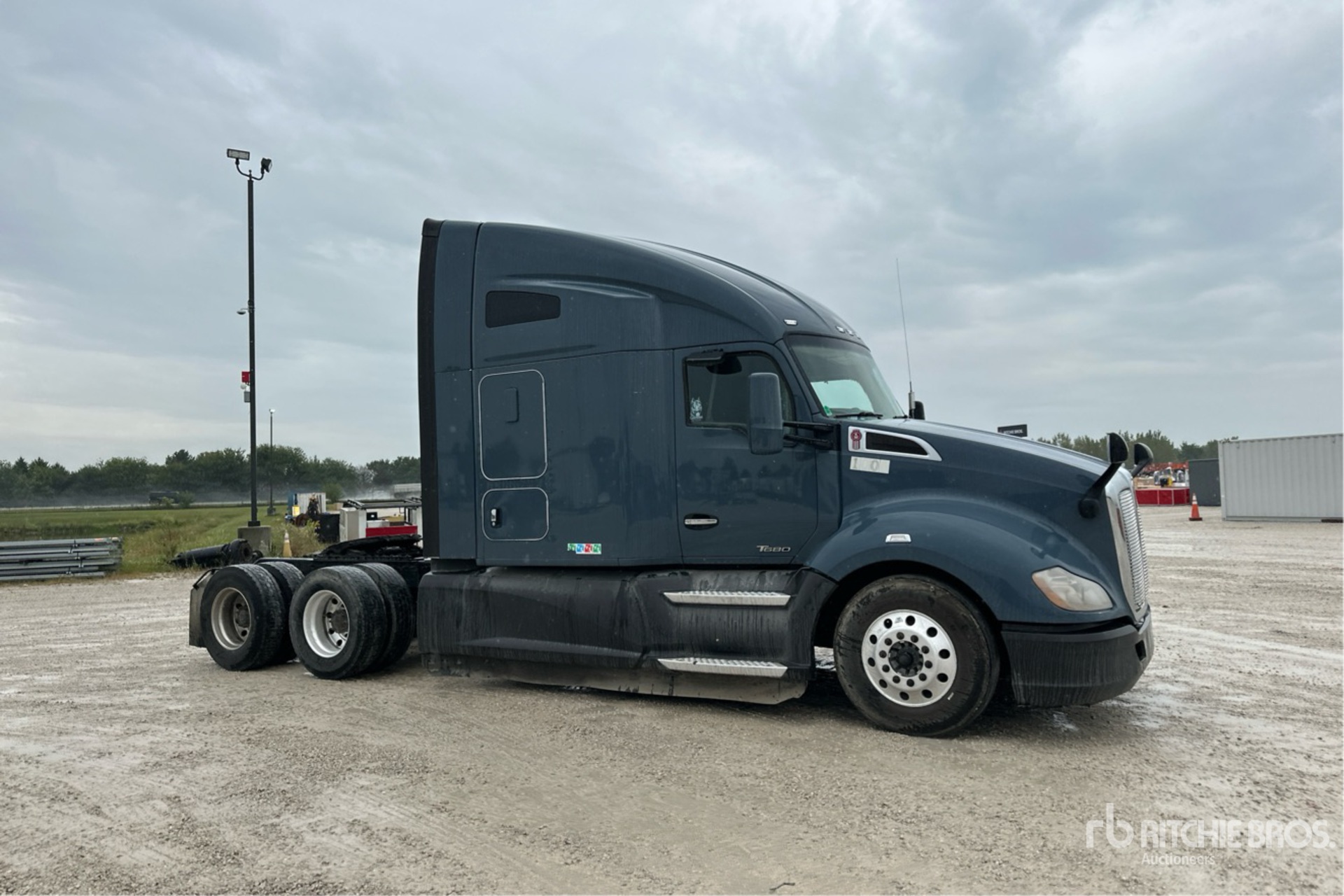 2022 Kenworth T680