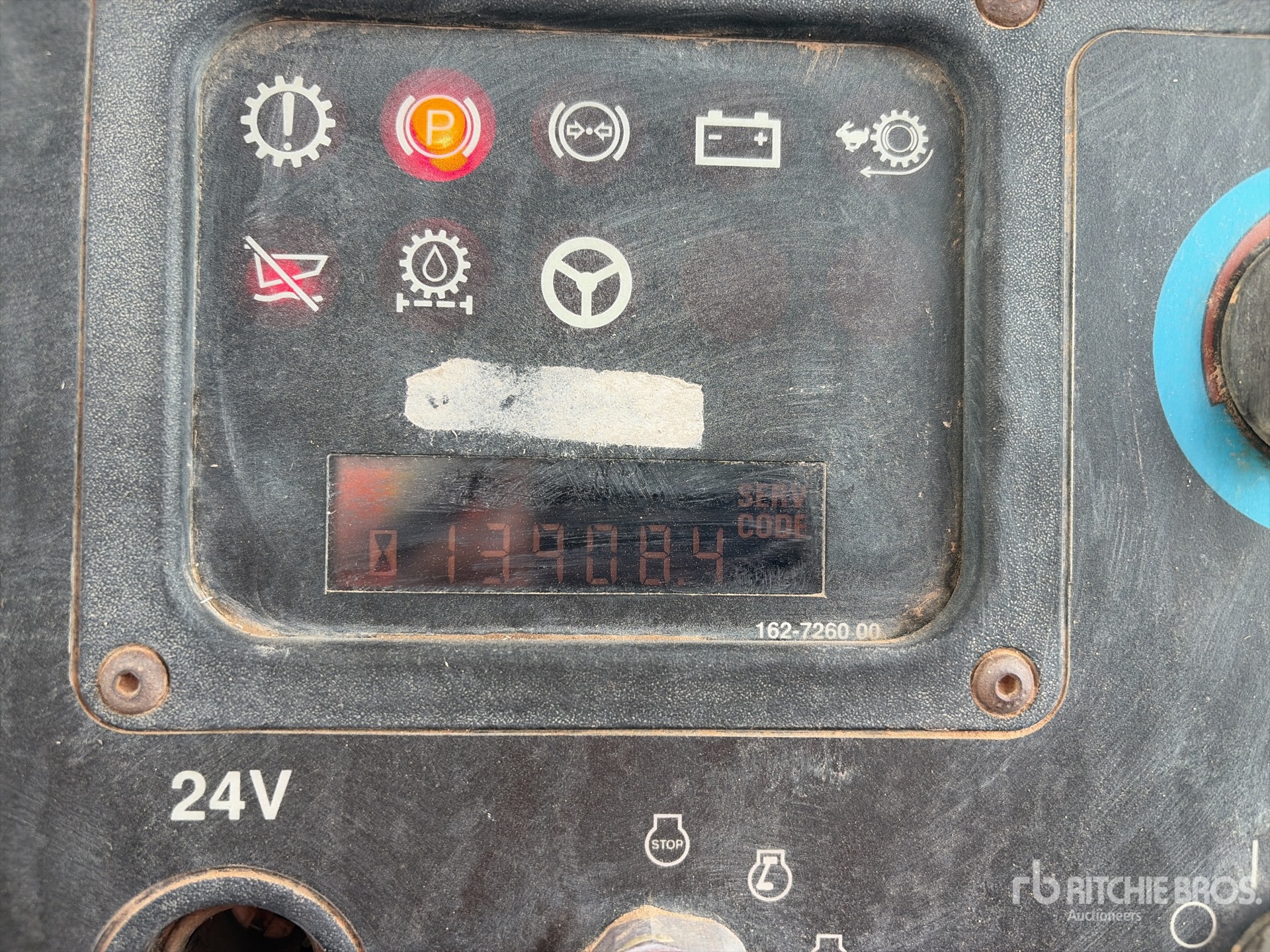 2001 Caterpillar 725