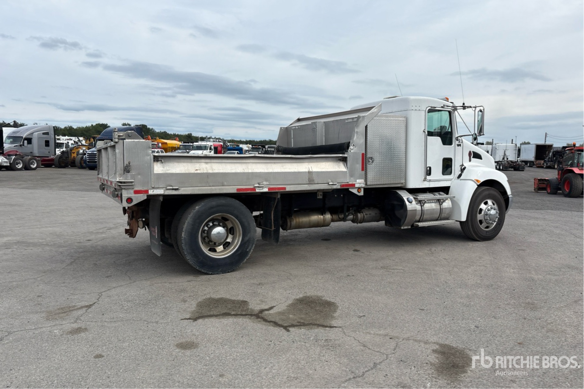 2012 Kenworth T370