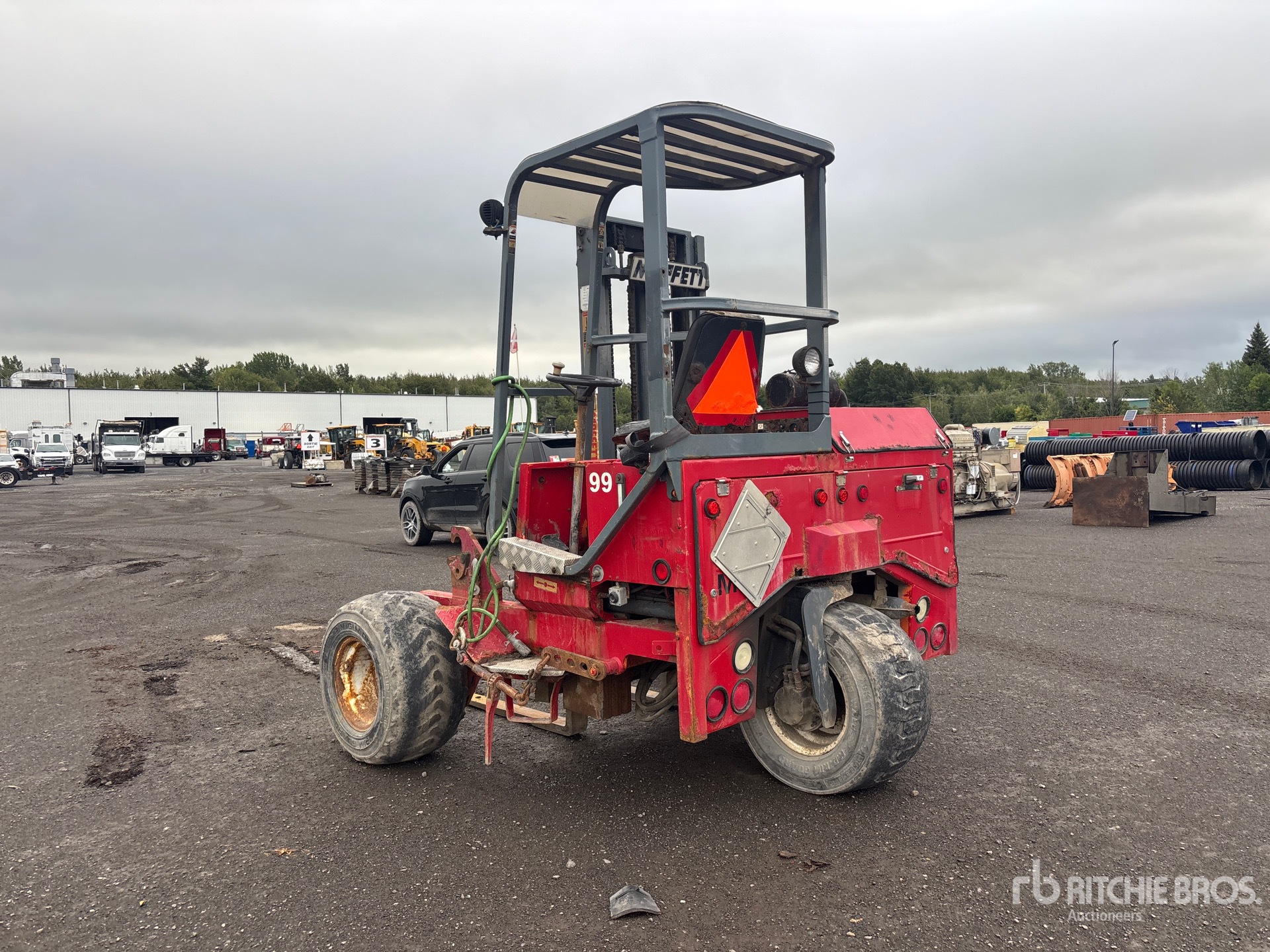 2003 Moffett M5000