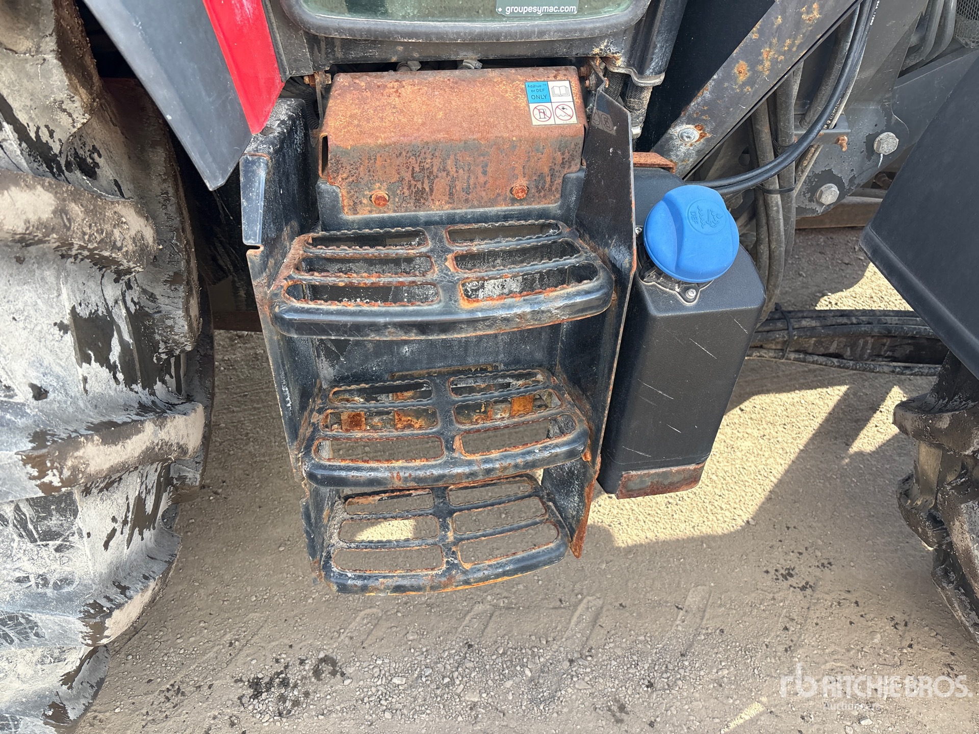 2018 Massey Ferguson 5711