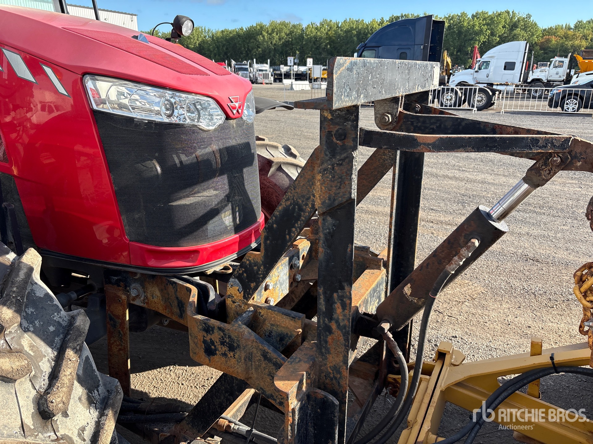 2018 Massey Ferguson 5711