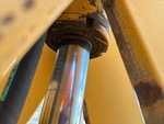 Hydraulics with Bucket Tilt Cylinders