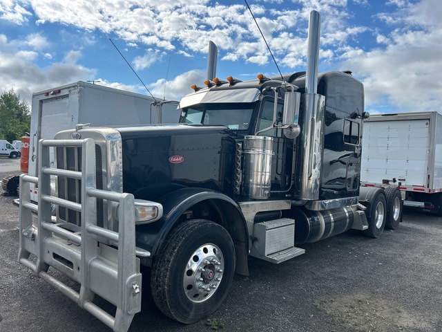 2020 Peterbilt 389 6x4 T/A Sleeper Truck Tractor (Inoperable) 2020 Peterbilt 389 6x4 T/A Sleeper Truck Tractor (Inoperable)
