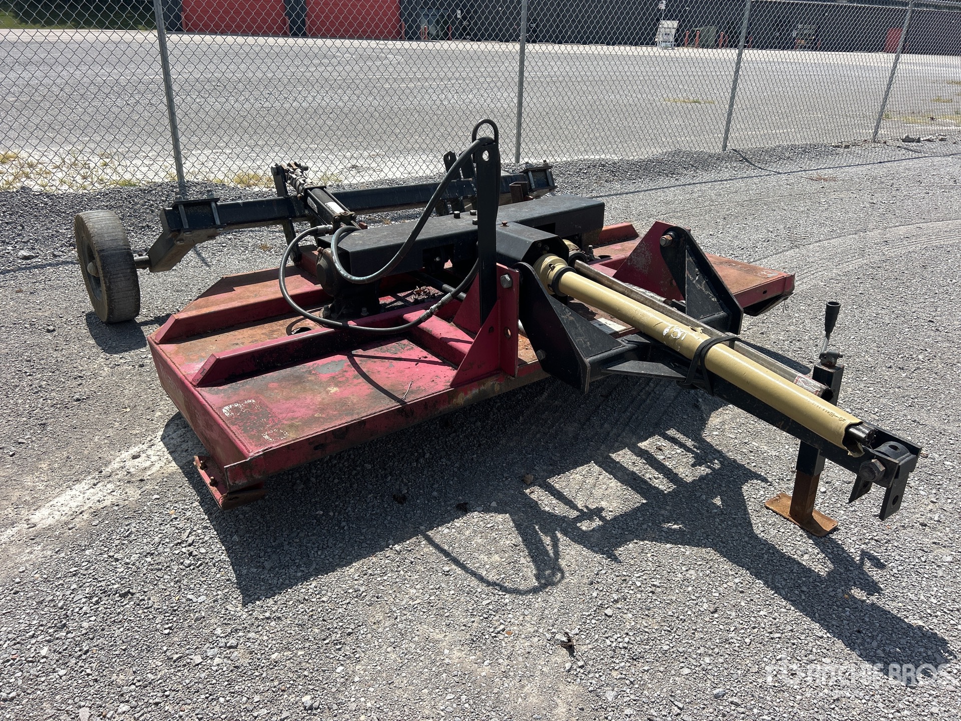 Mahindra 8 FT