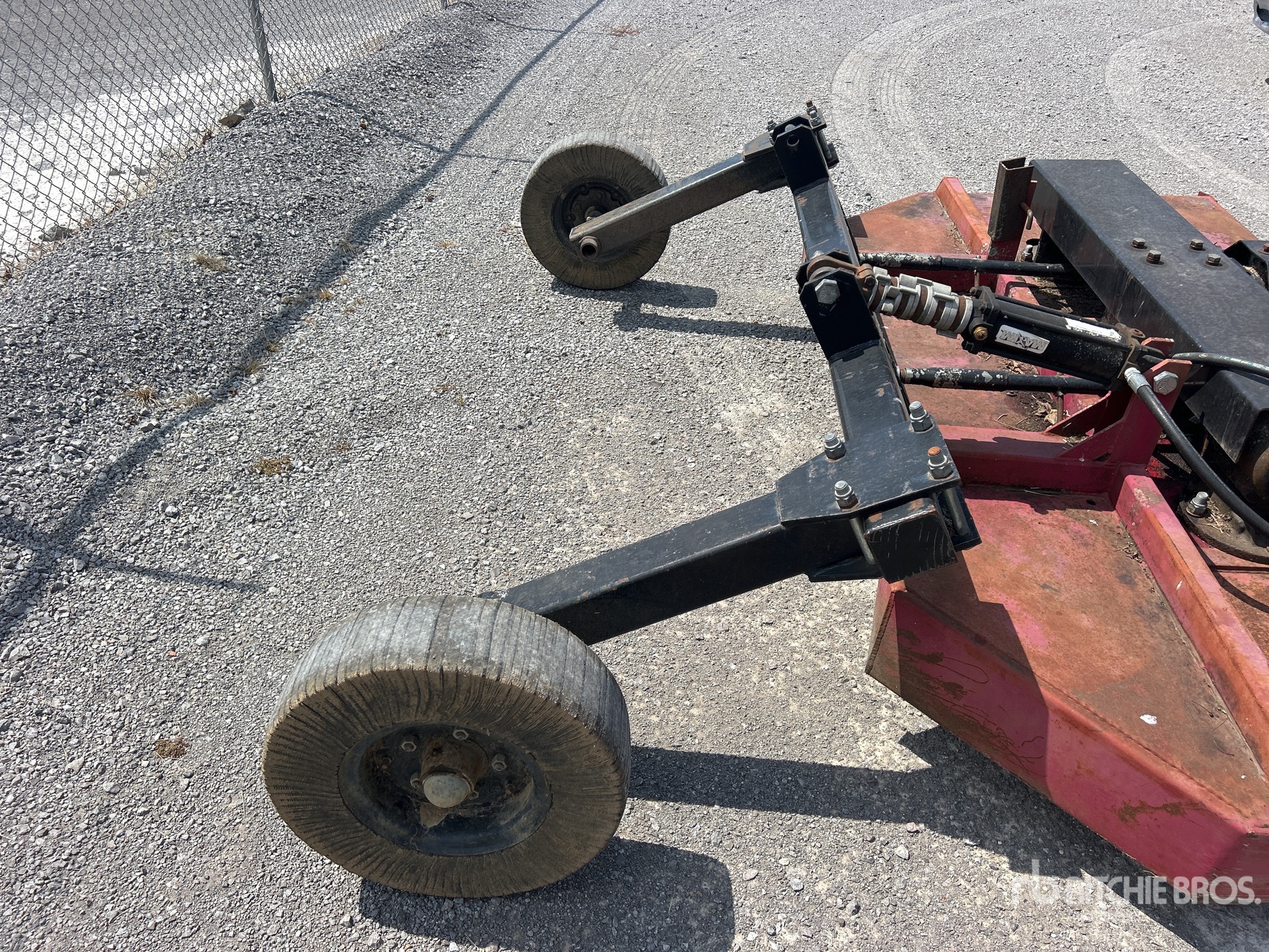 Mahindra 8 FT