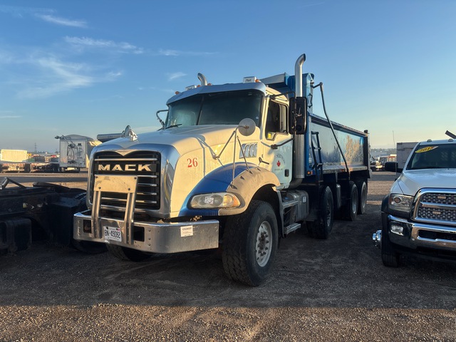 2016 Mack GU813 8x4 Tri/A Dump Truck 2016 Mack GU813 8x4 Tri/A Dump Truck