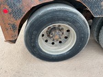 4 Underbody - Truck with Right Rear Drive Tires