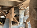 4 Underbody - Truck with Cab Suspension Air Bags