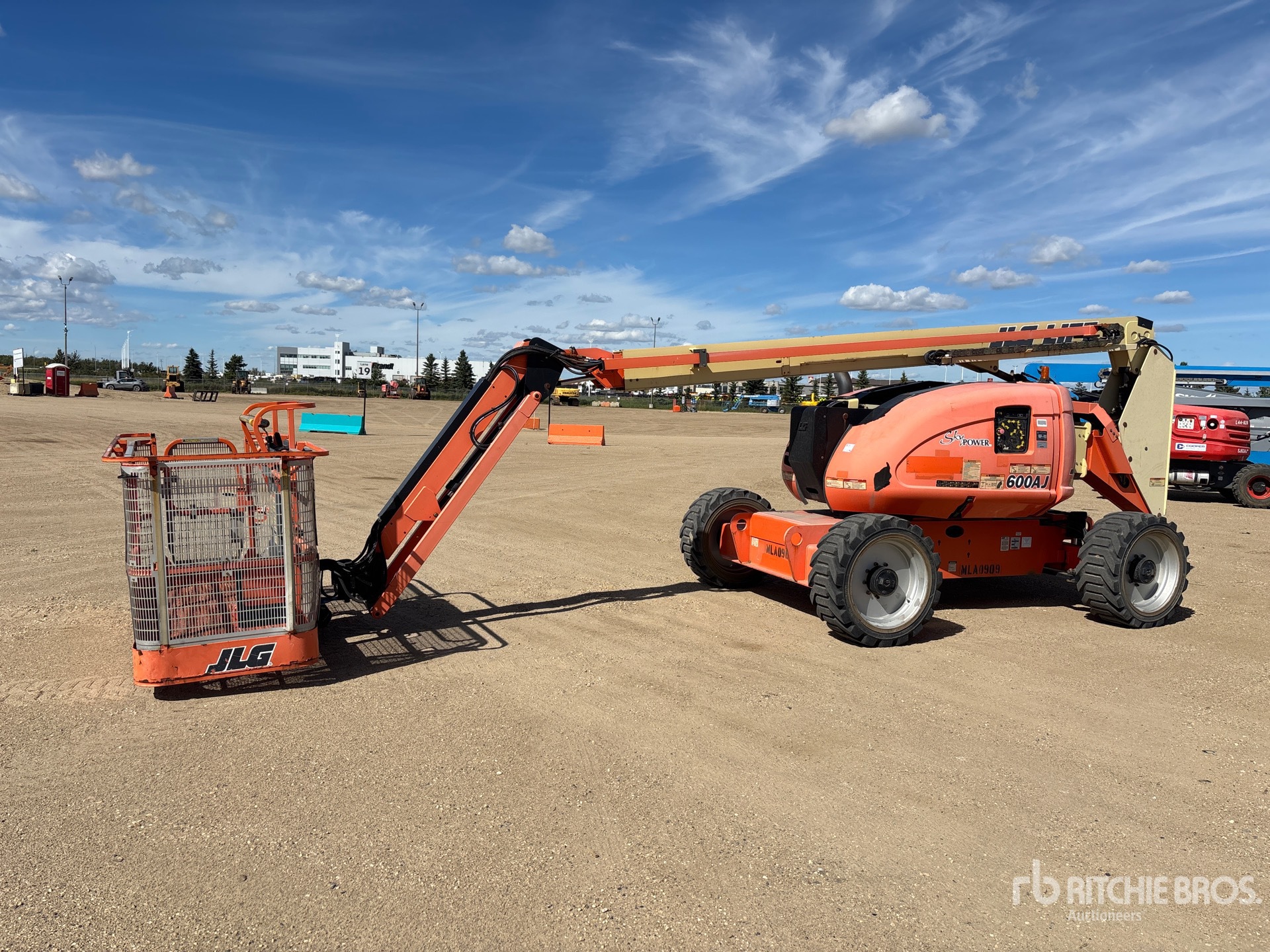 Photo of 2018 JLG 600AJ