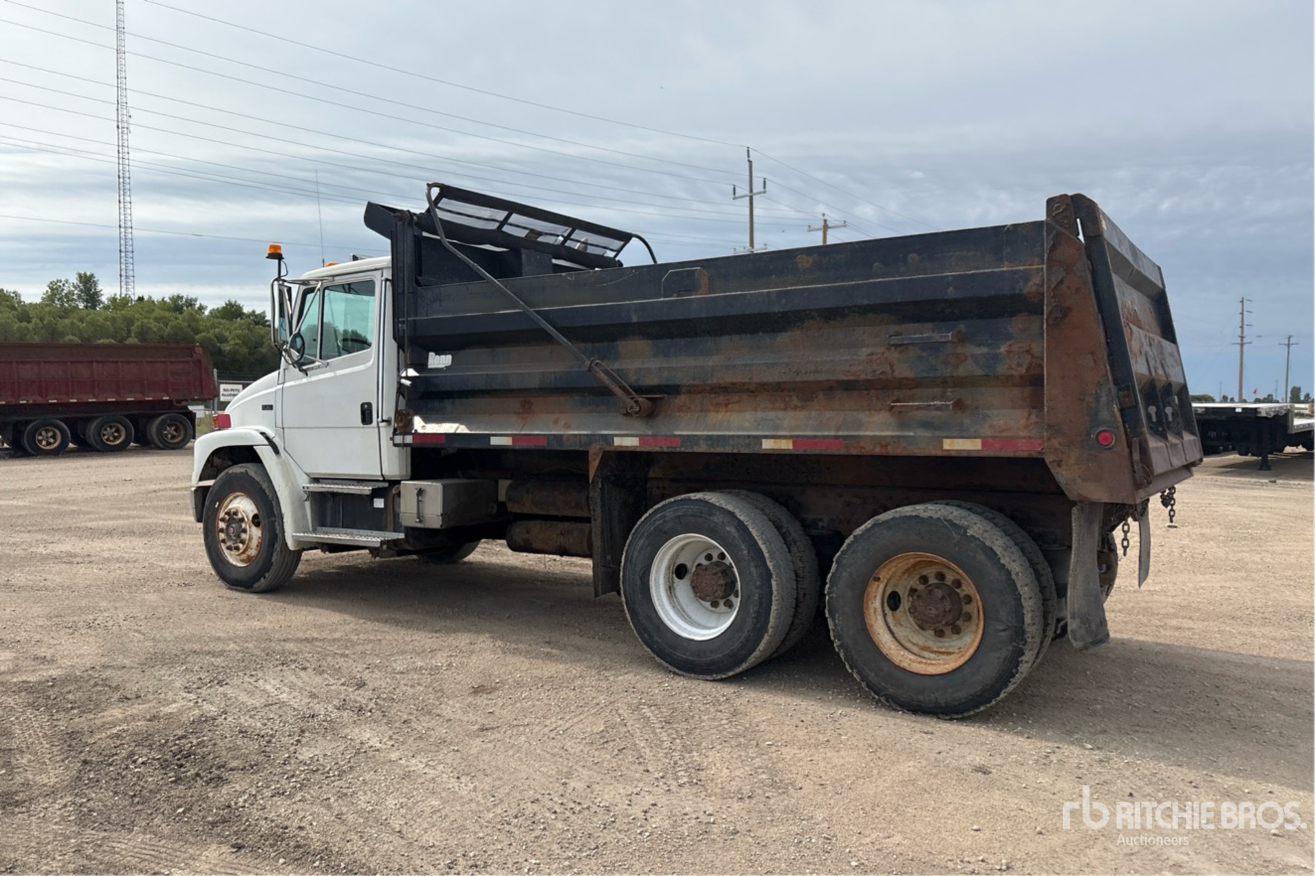 1999 Freightliner FL80