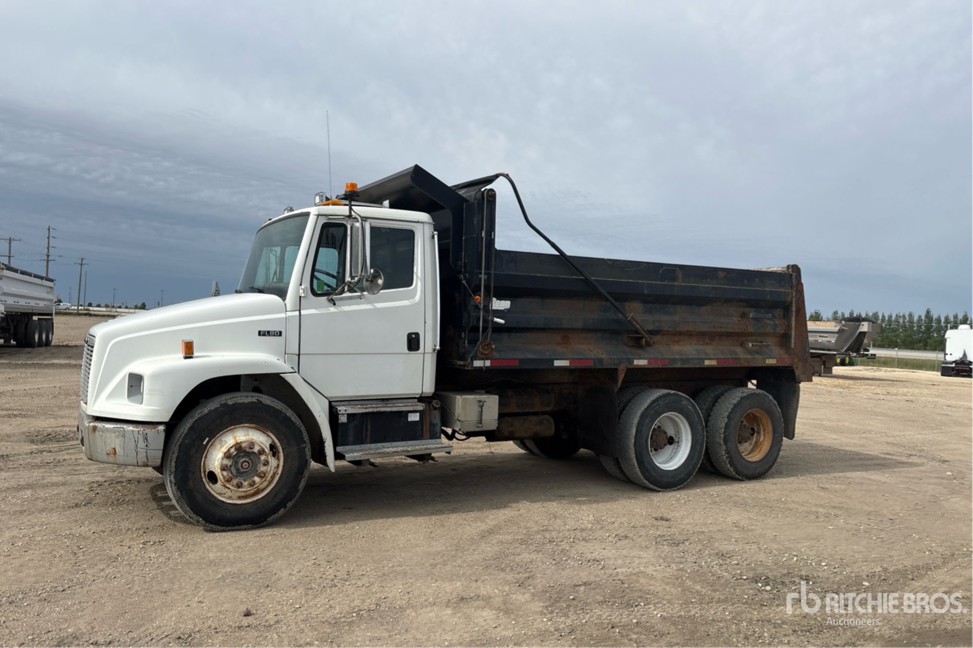 1999 Freightliner FL80