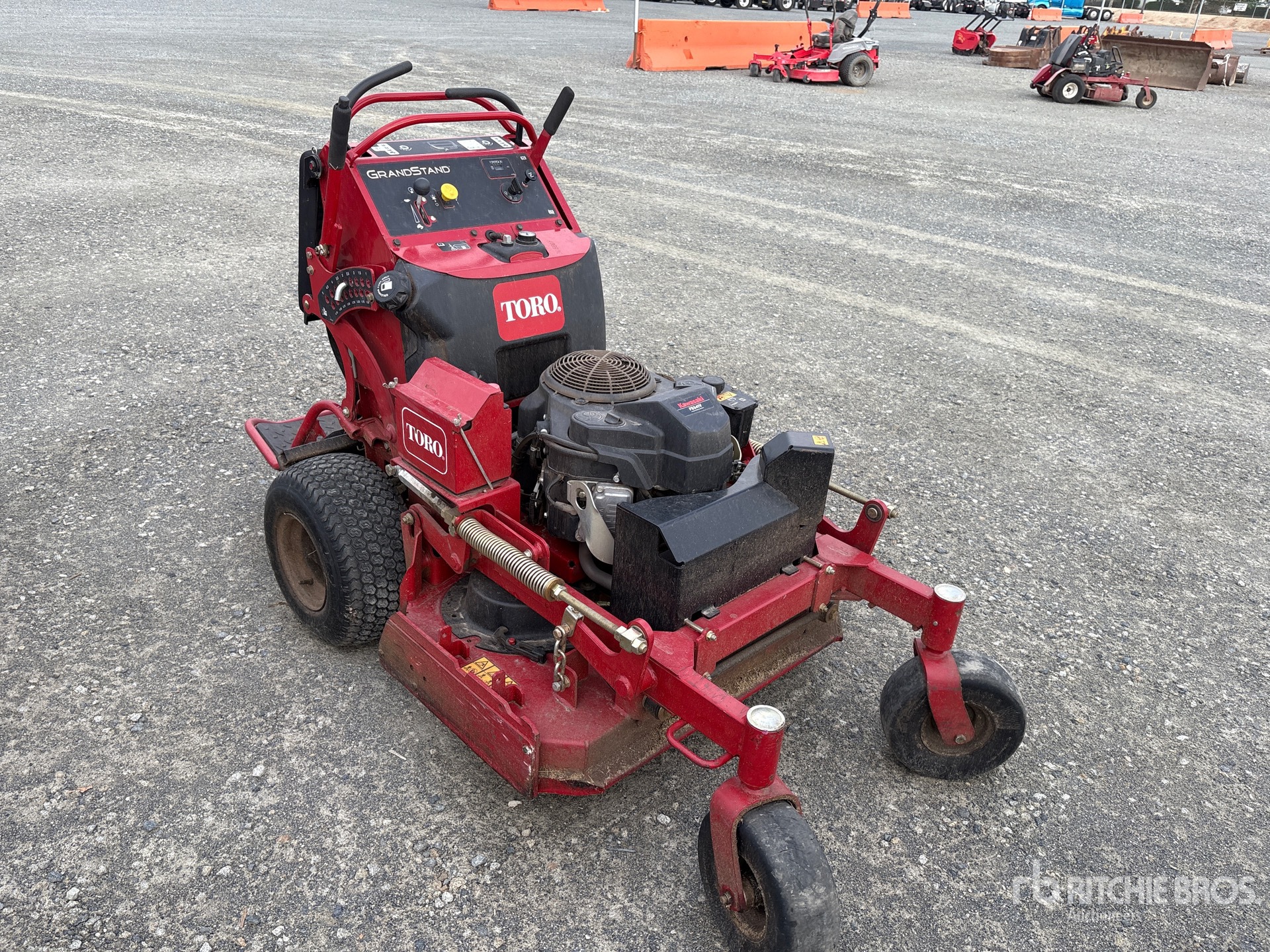 2023 Toro 4X2 STAND-ON