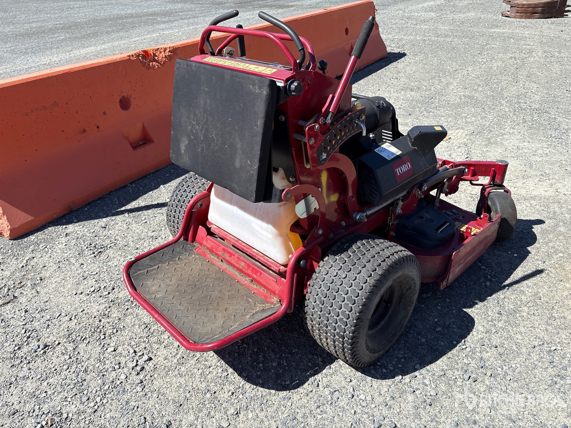 2022 Toro Grandstand