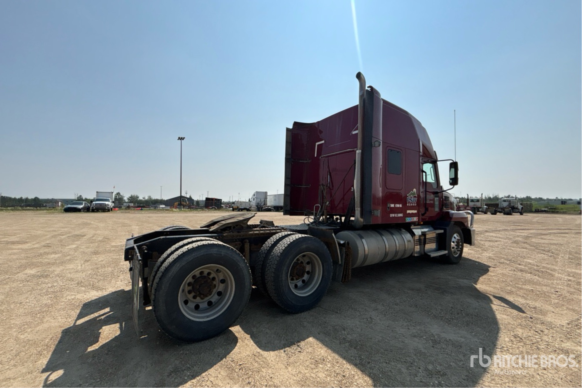 2020 Mack AN64T