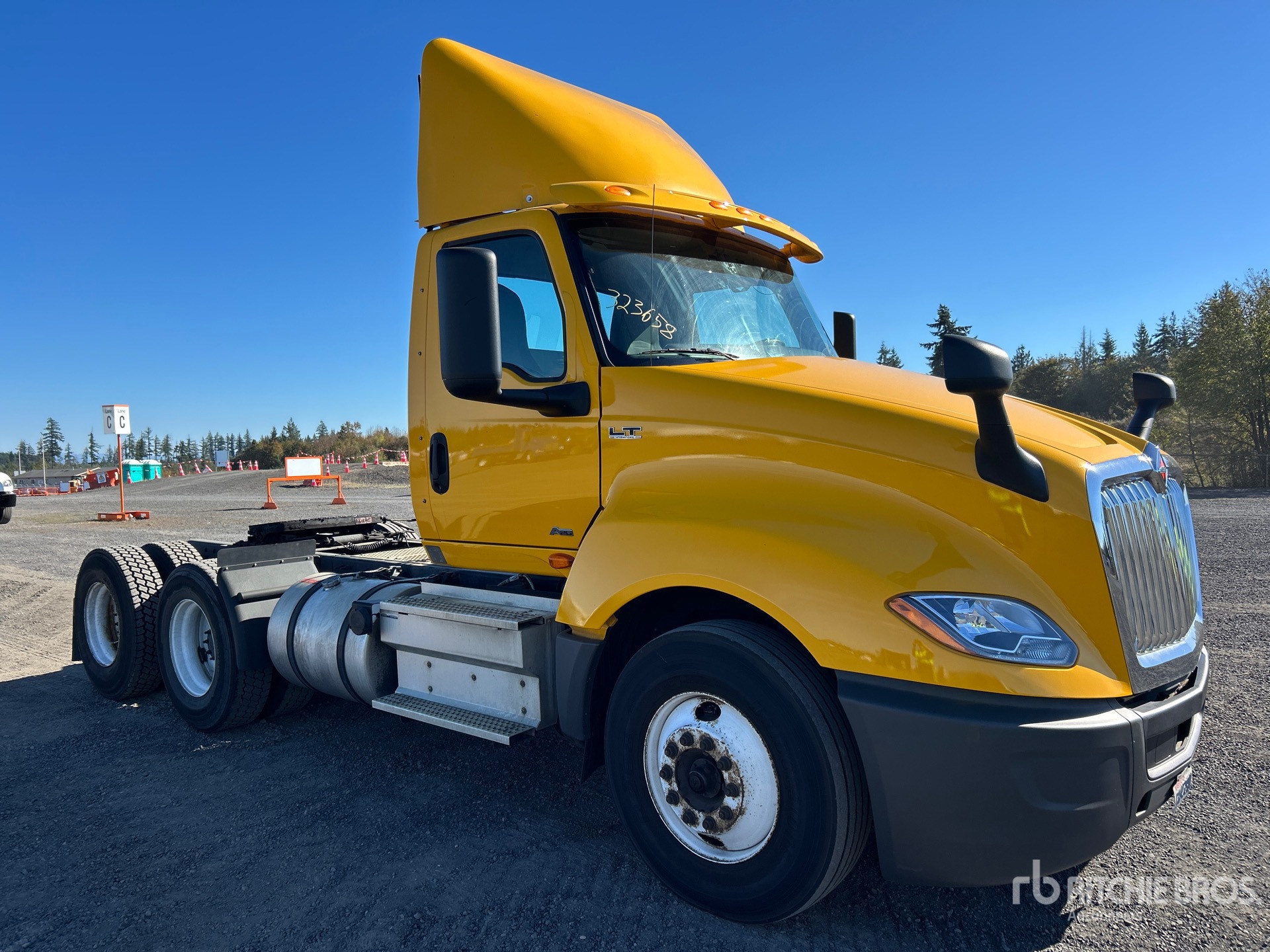 2019 International LT625