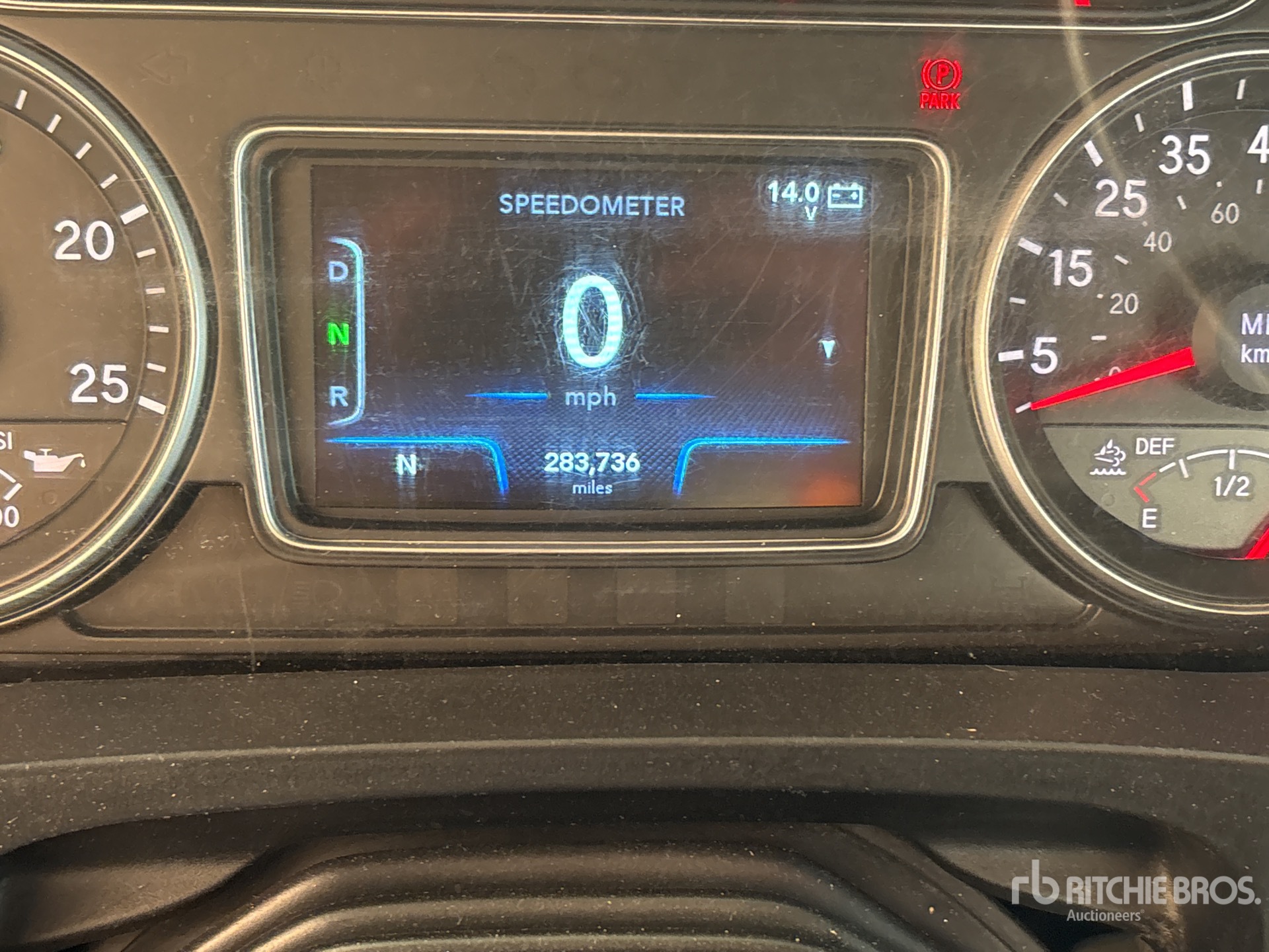 2019 International LT625