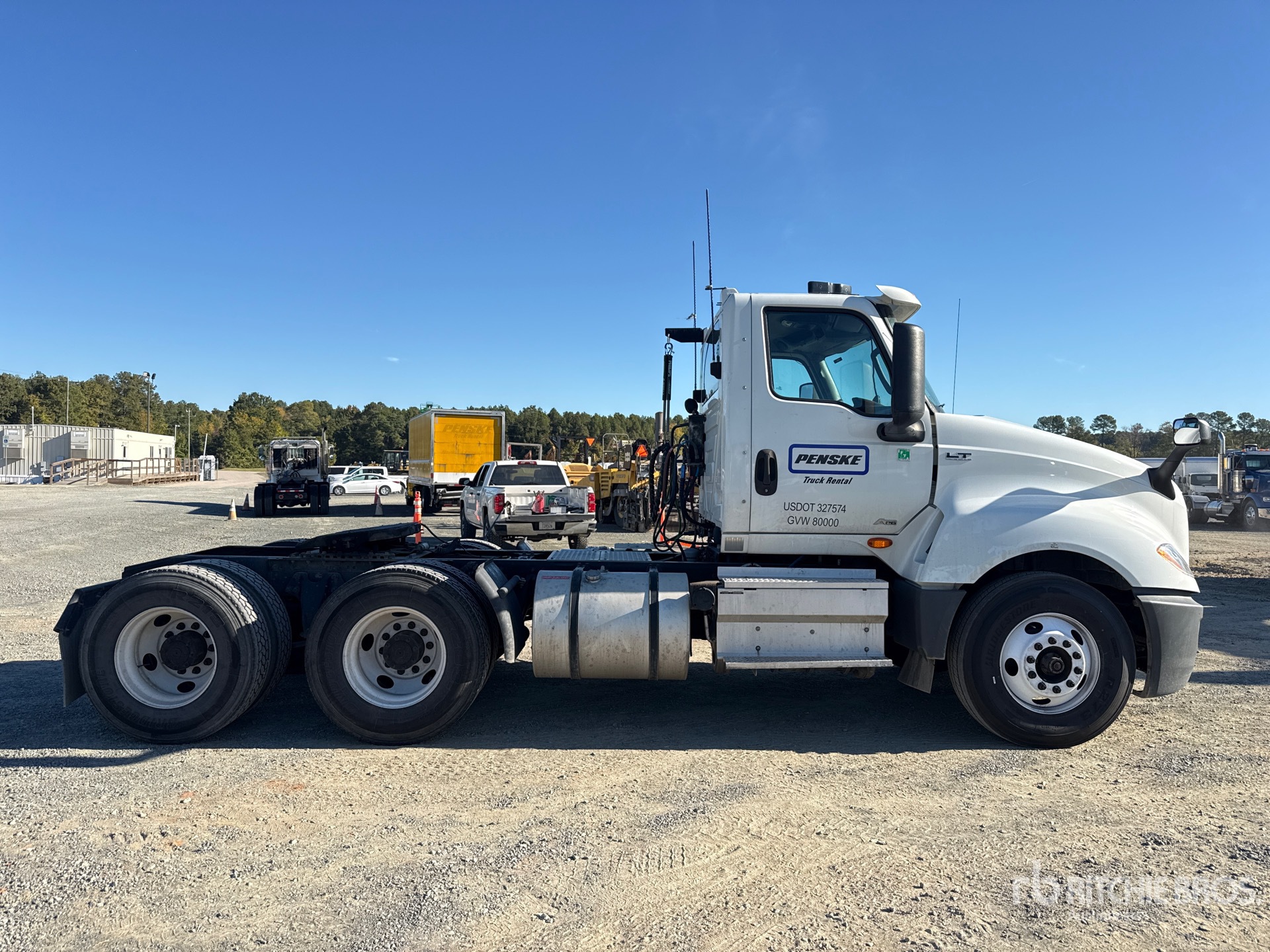 2019 International LT625