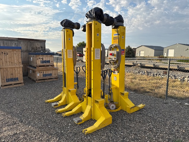 Quantity of (4) 2018 Whiting  Electric 7.5 Ton Jack