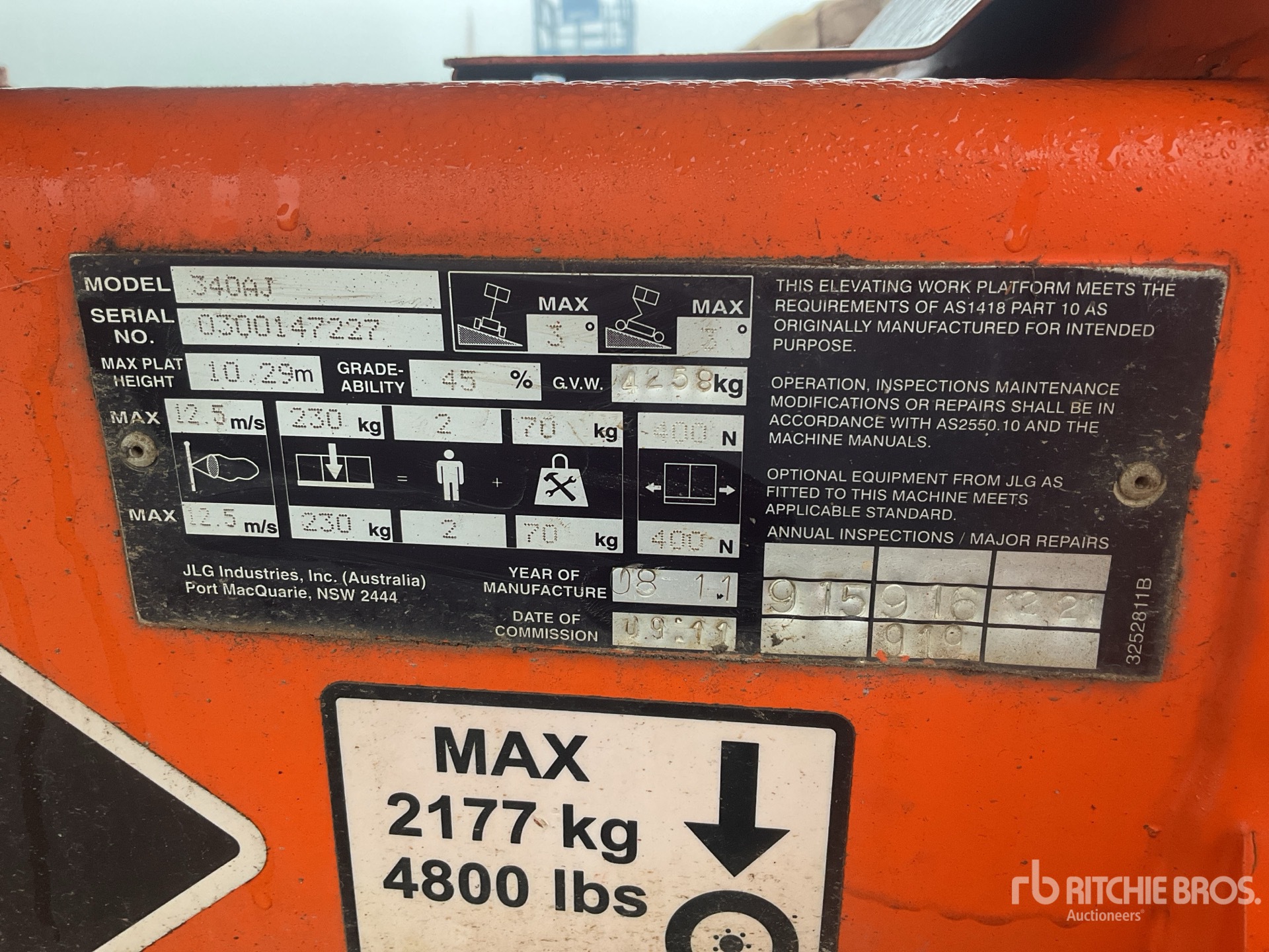 2011 JLG 340AJ