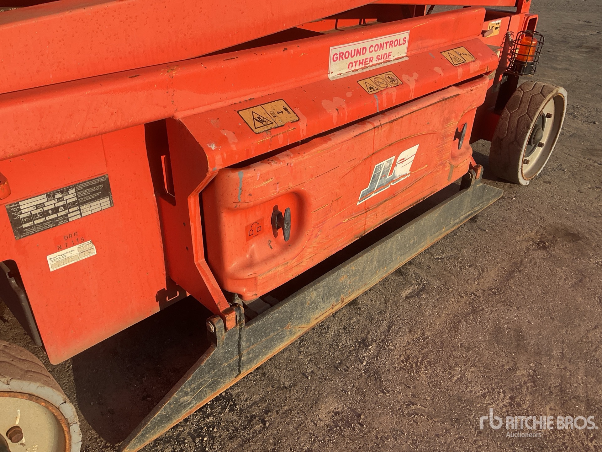2015 JLG 2646ES