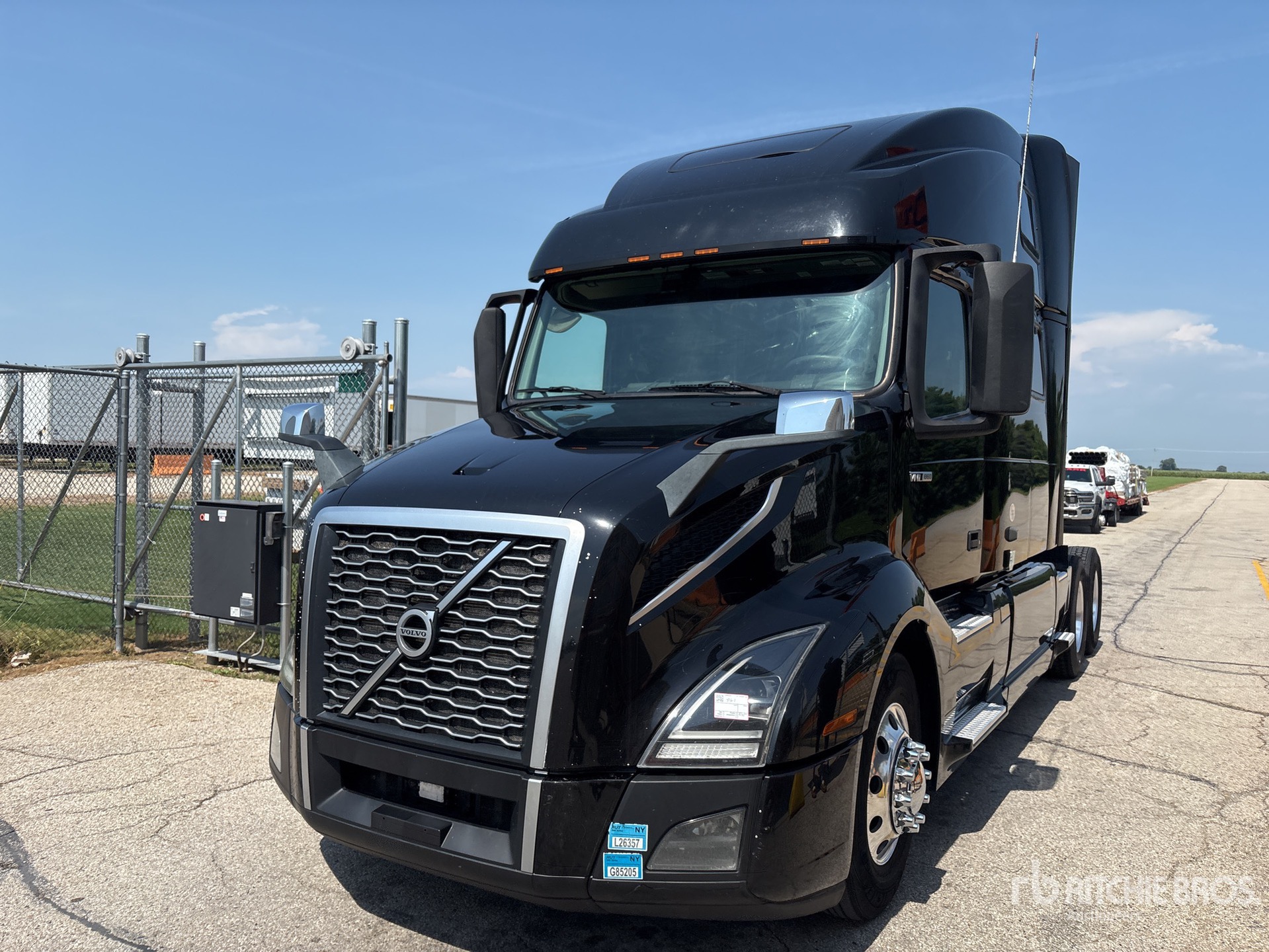 2021 Volvo VNL860