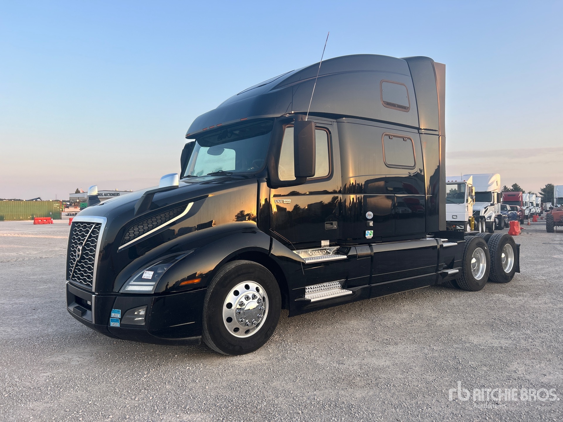 Photo of 2021 Volvo VNL860