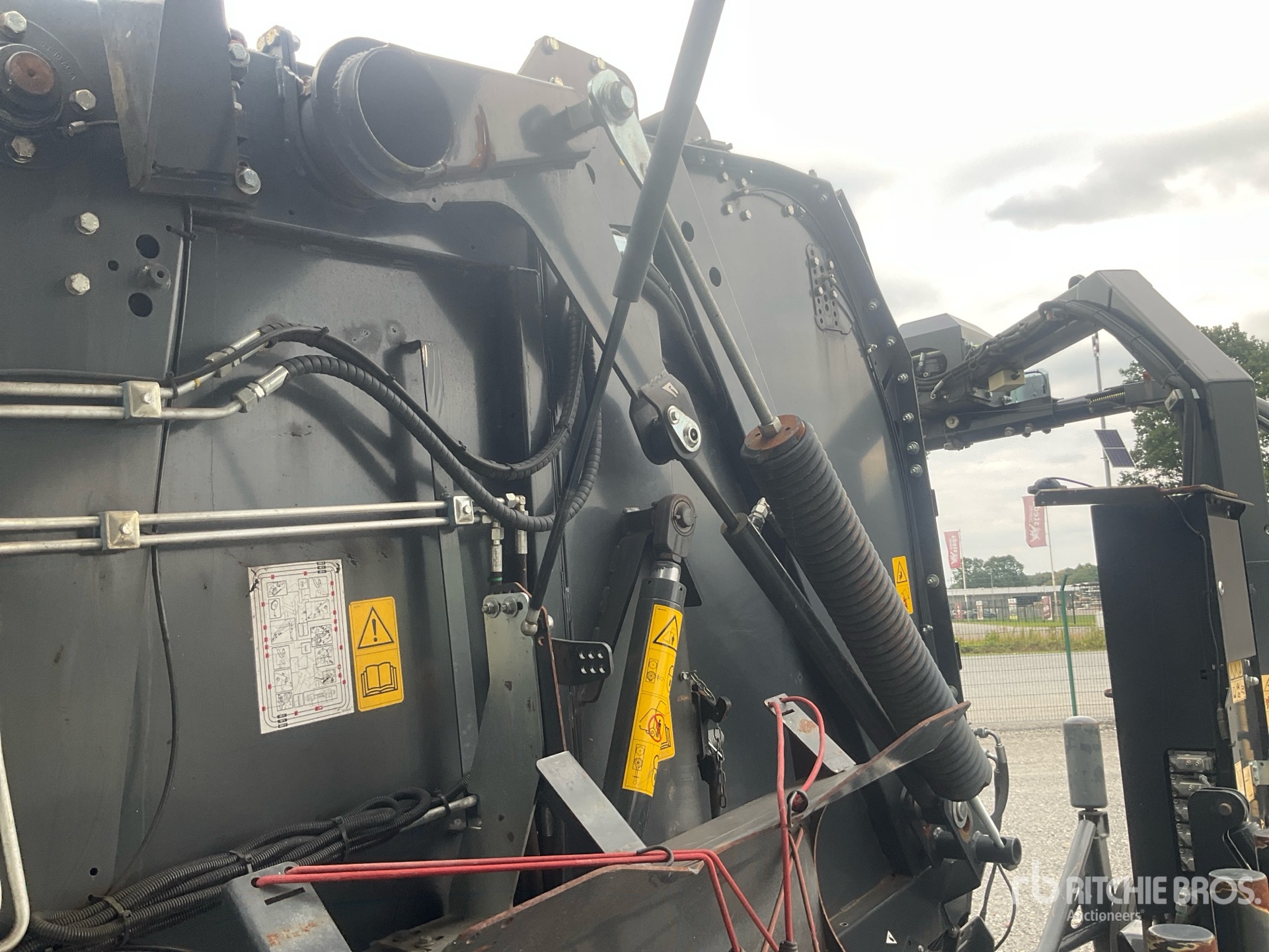 2024 Massey Ferguson 716V